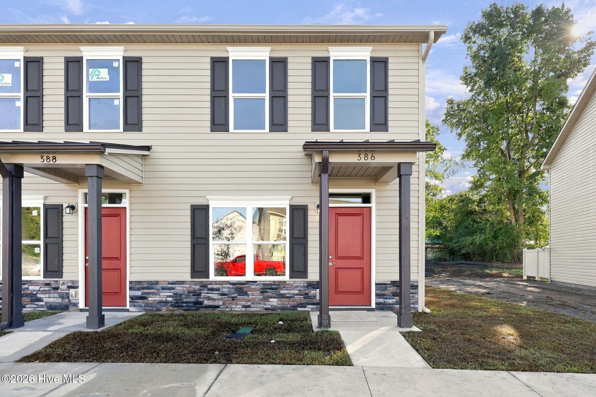 386 Boyington Place Road Property Photo 1