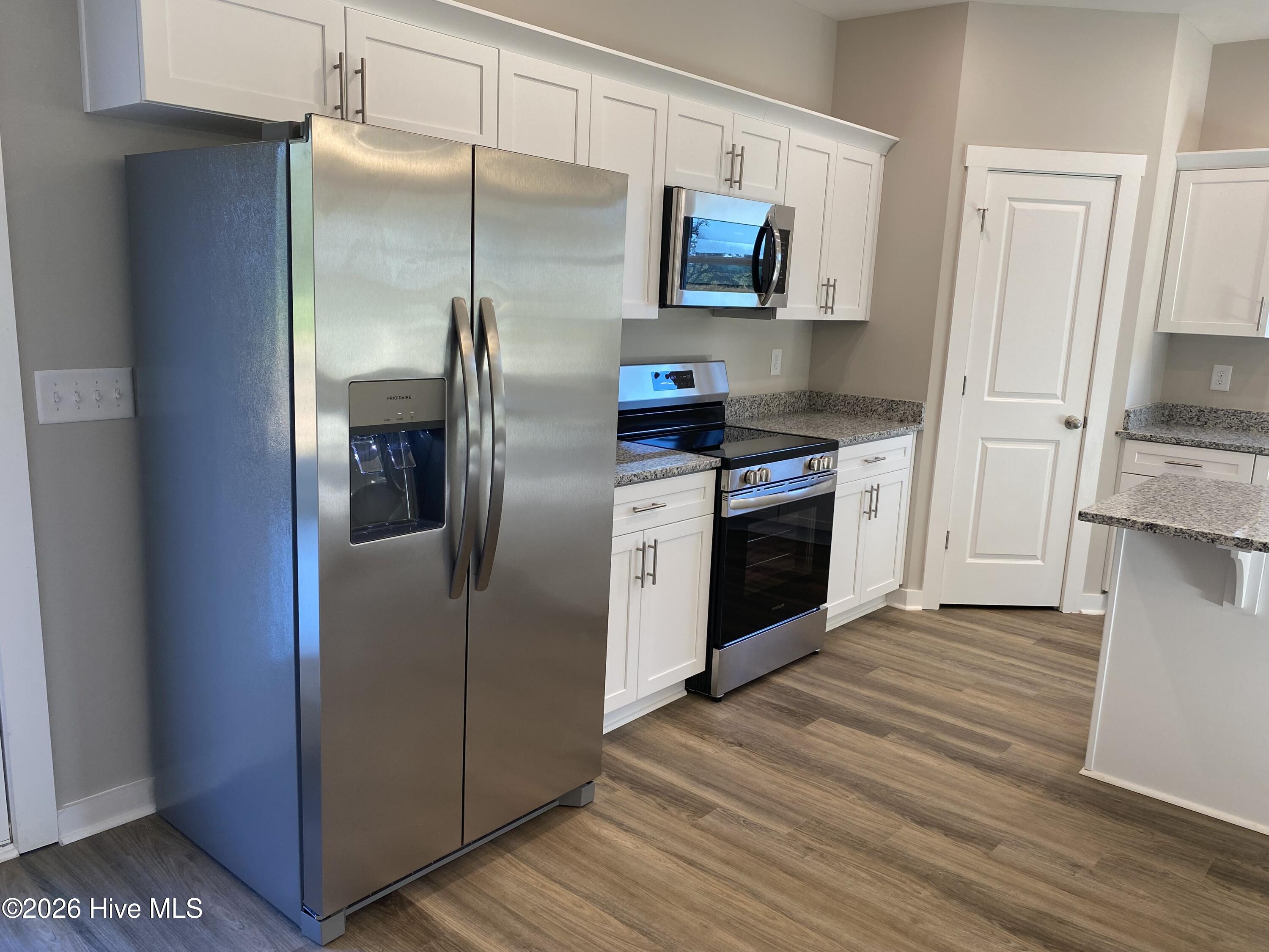 1175 Scarlet Oak Road Property Photo 4