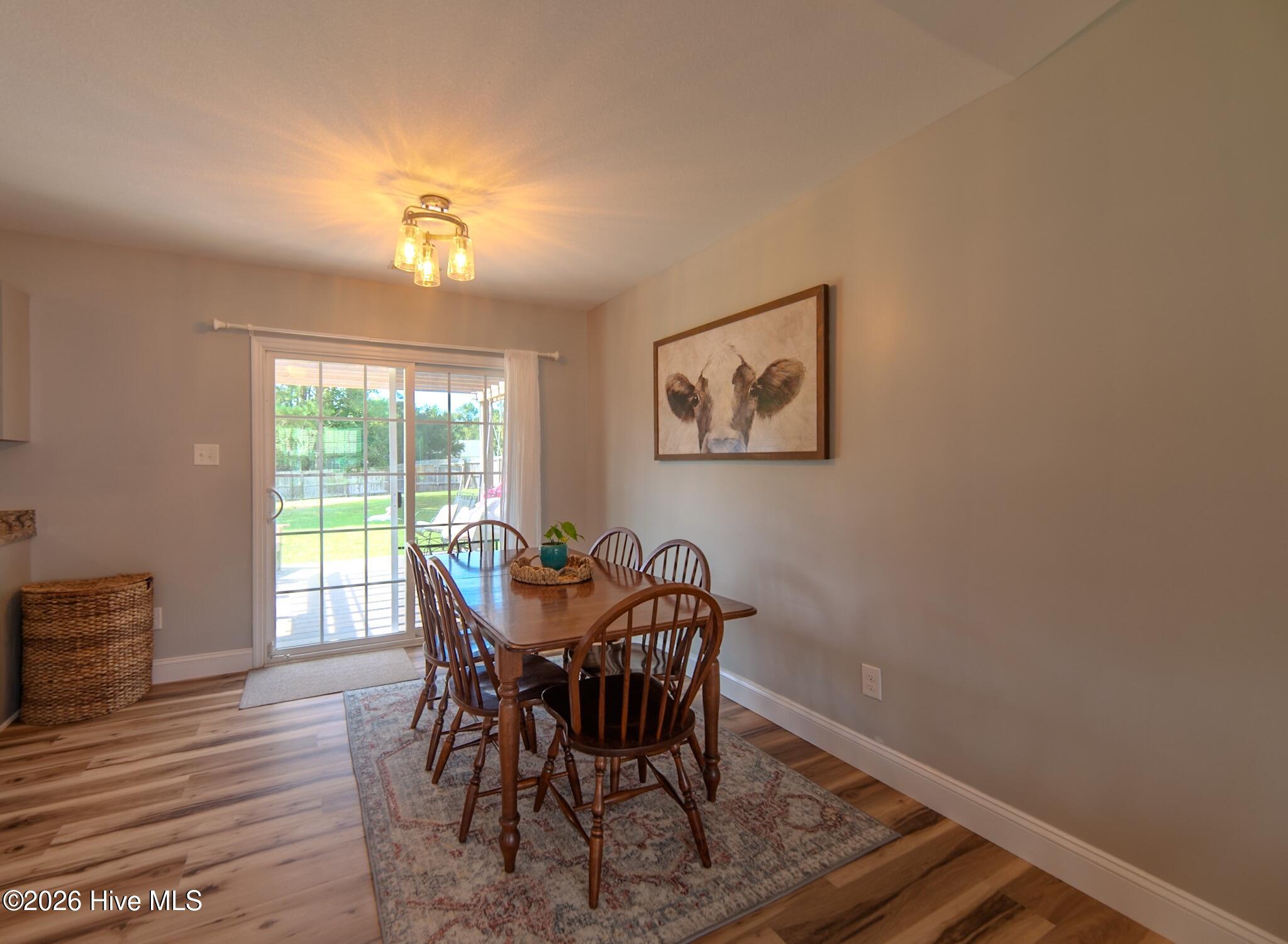 402 S Elisa Lane Property Photo 6