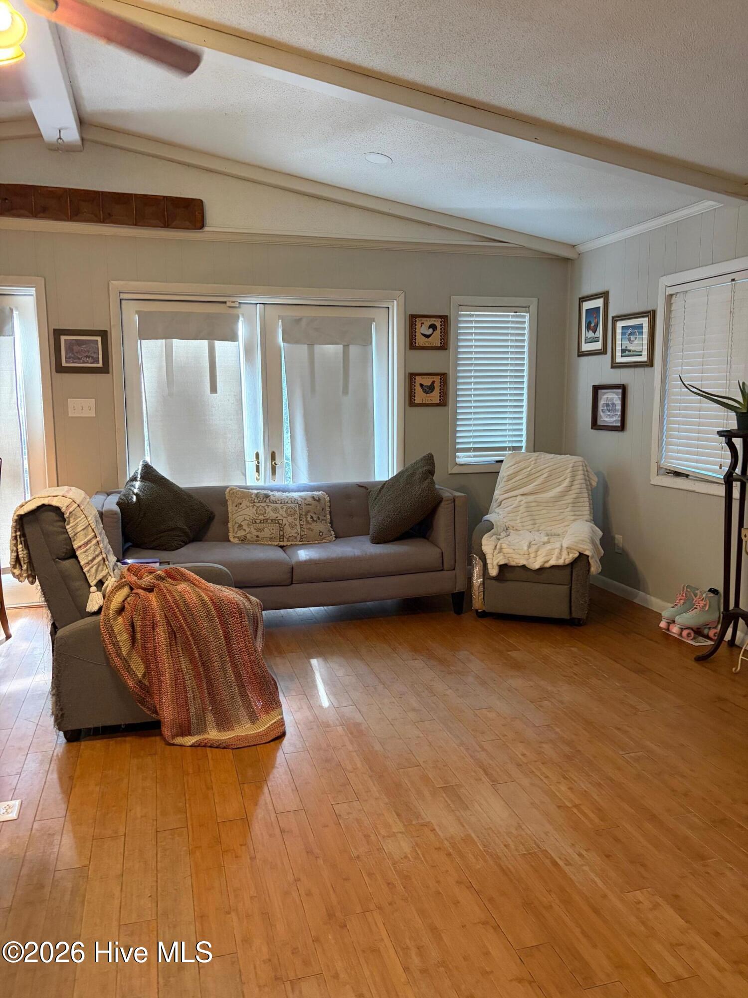 113 Forest Avenue Property Photo 5