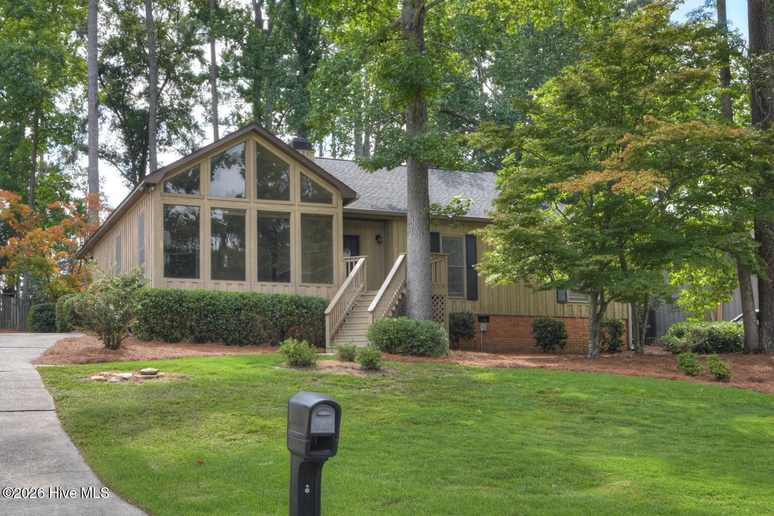 935 Medie Avenue Property Photo 1