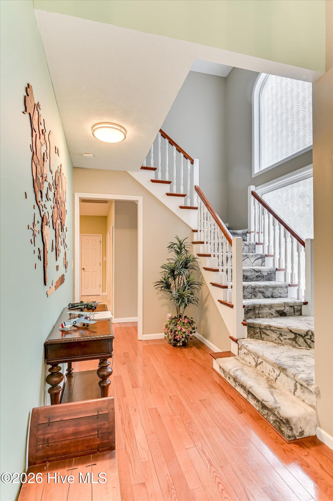 124 Waters Edge Drive Property Photo 18