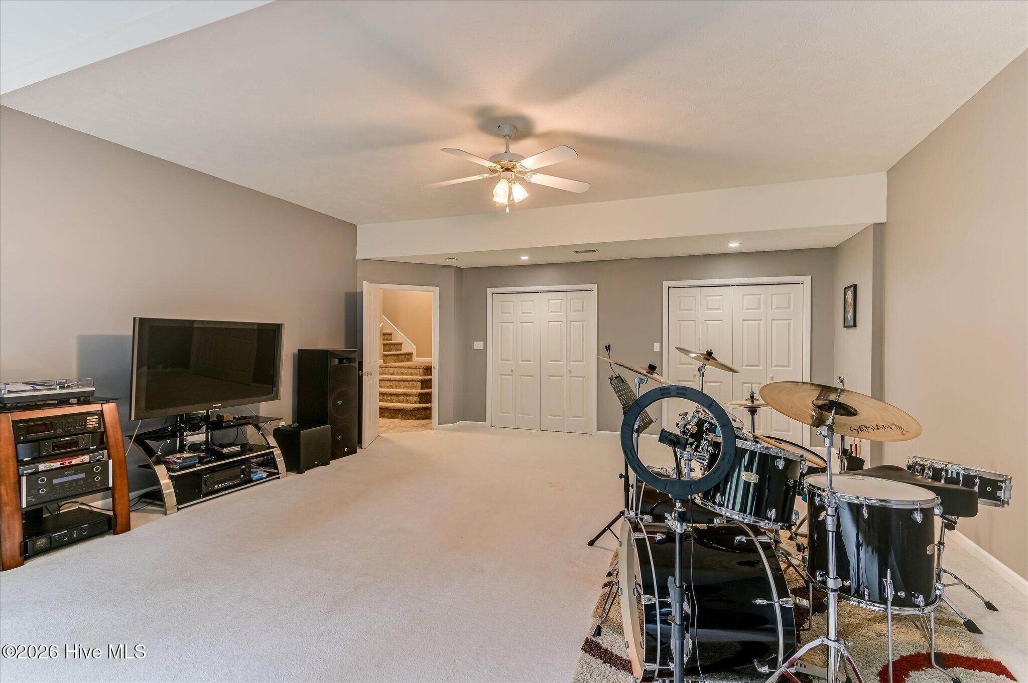 124 Waters Edge Drive Property Photo 31