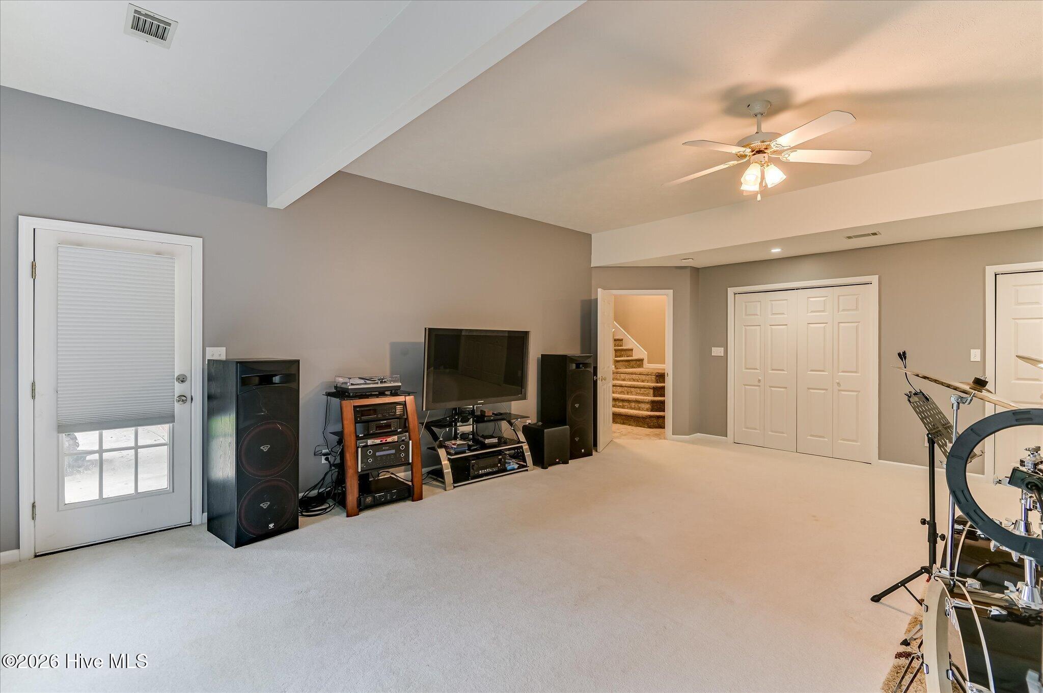124 Waters Edge Drive Property Photo 32
