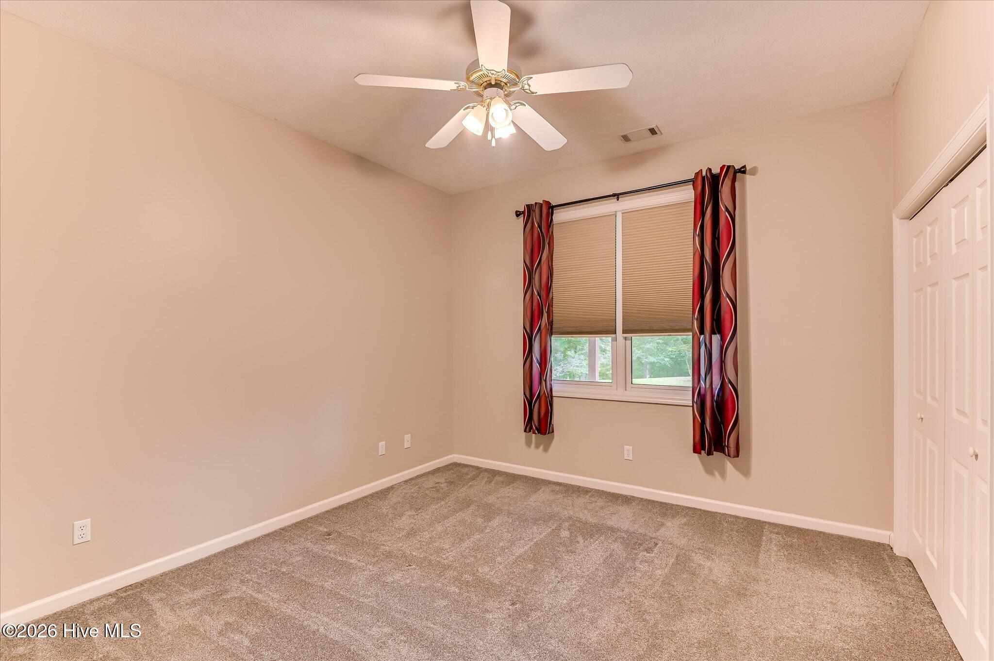 124 Waters Edge Drive Property Photo 33