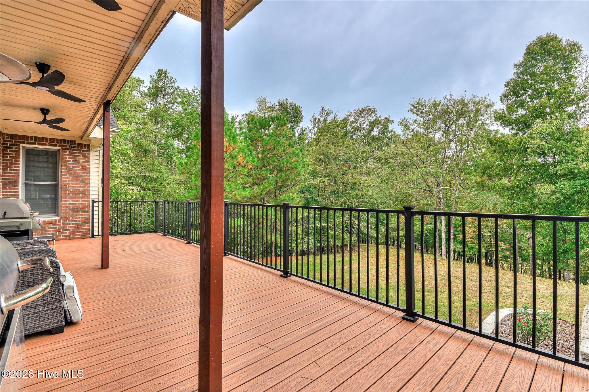 124 Waters Edge Drive Property Photo 40