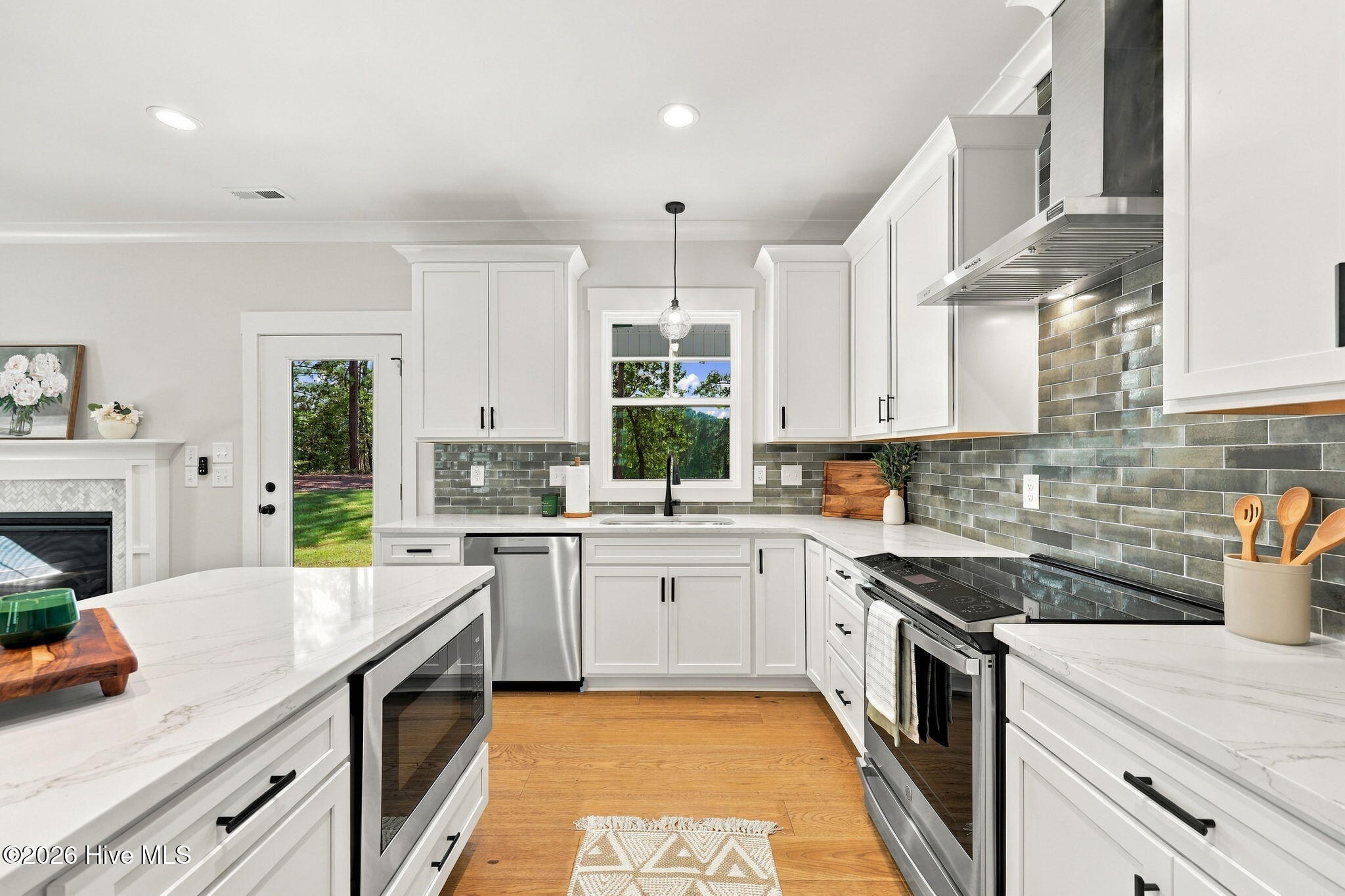 451 Thimbleberry Drive Property Photo 11