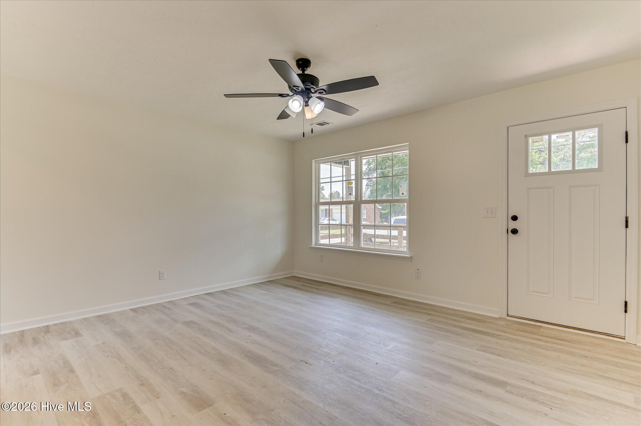 3215 Kevin Drive Property Photo 6