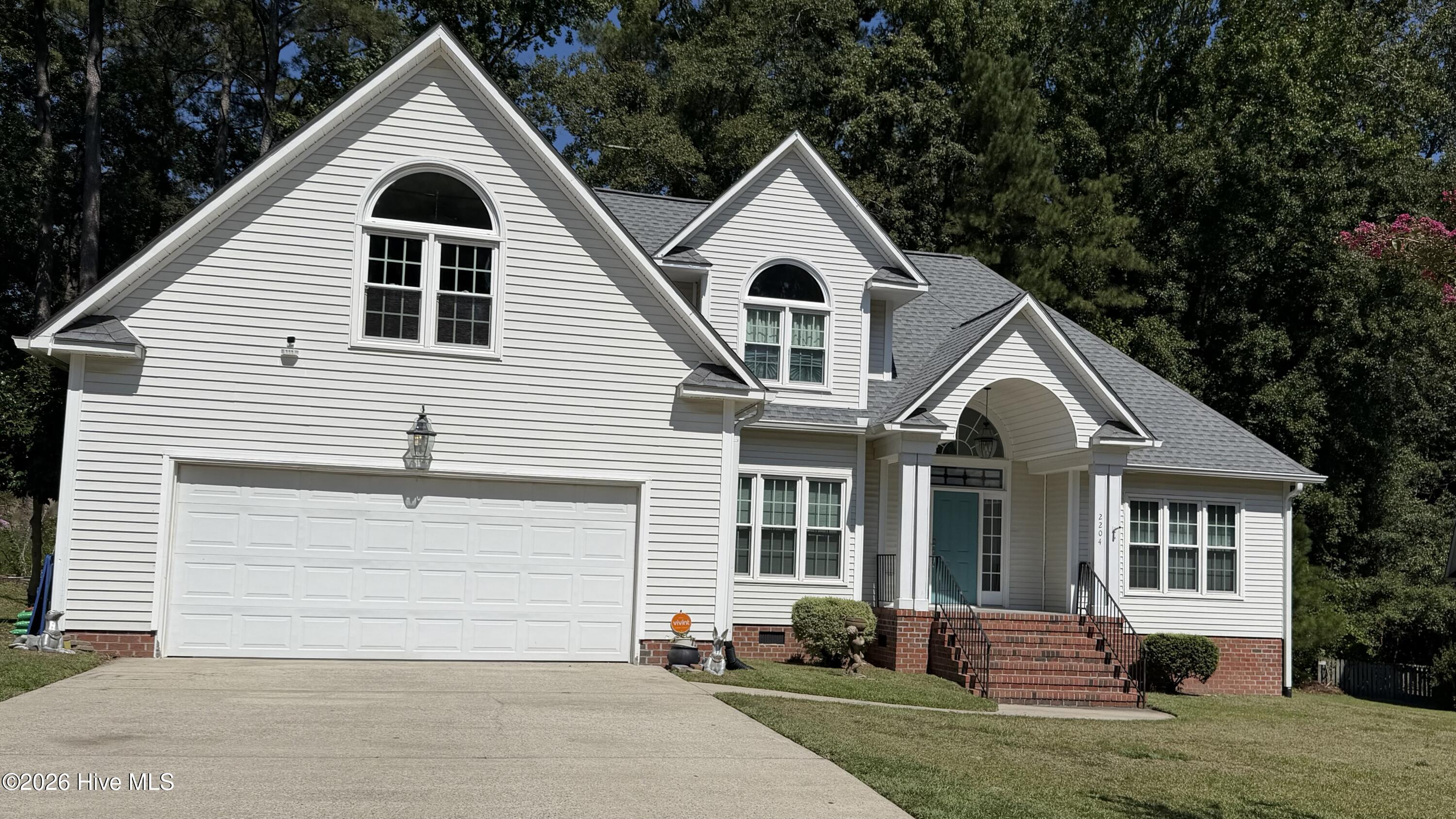 2204 Saddle Ridge Place Property Photo 1
