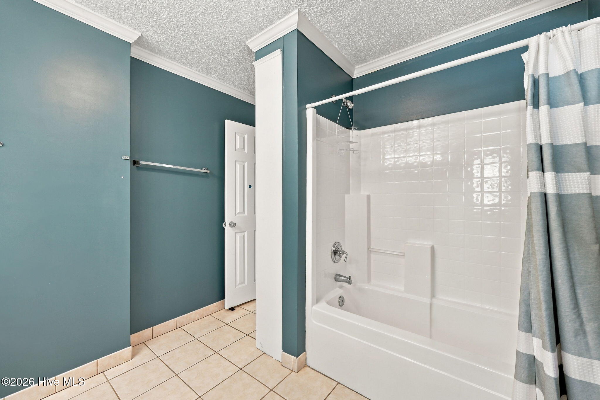 2204 Saddle Ridge Place Property Photo 13