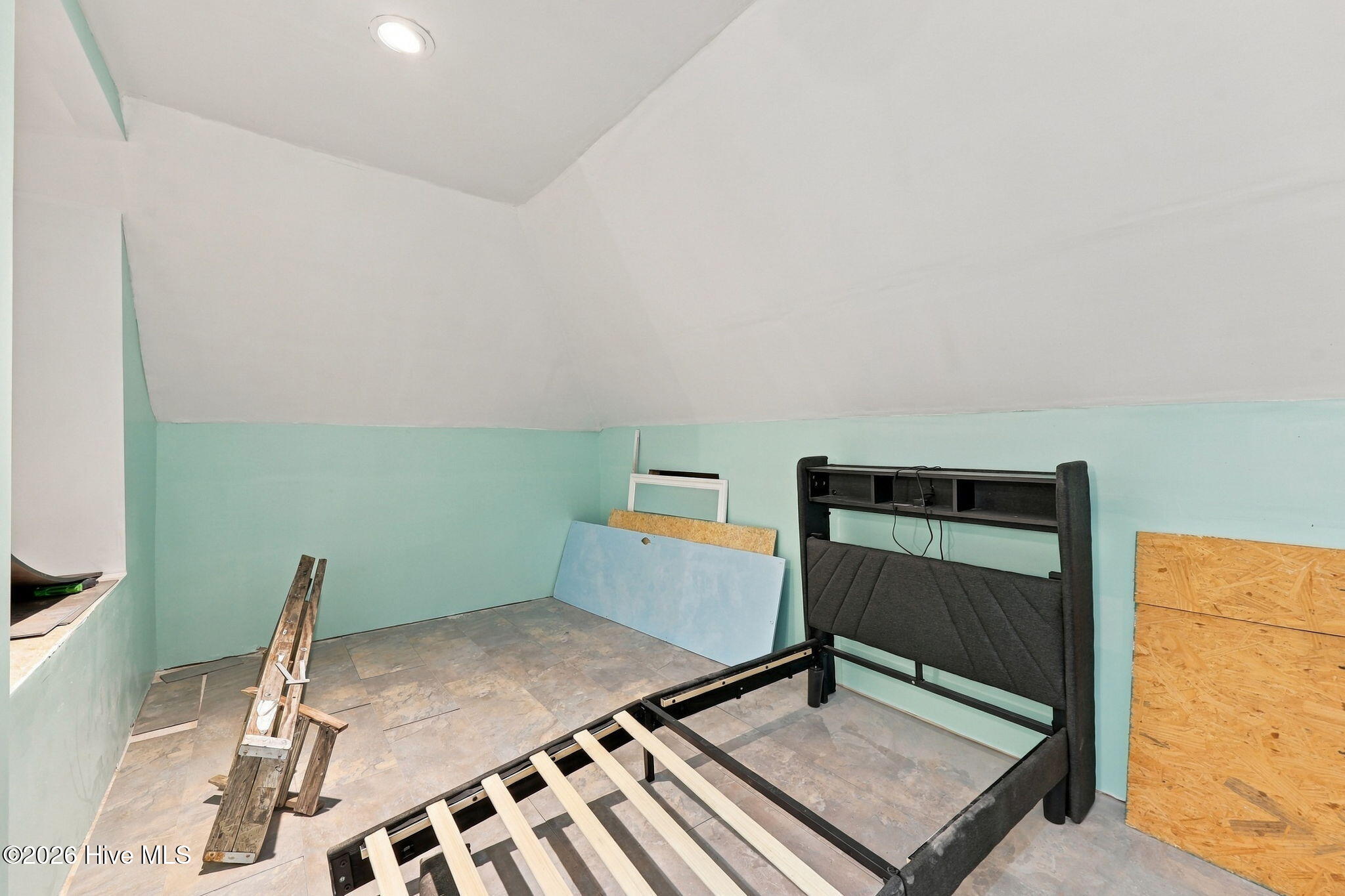 2204 Saddle Ridge Place Property Photo 27