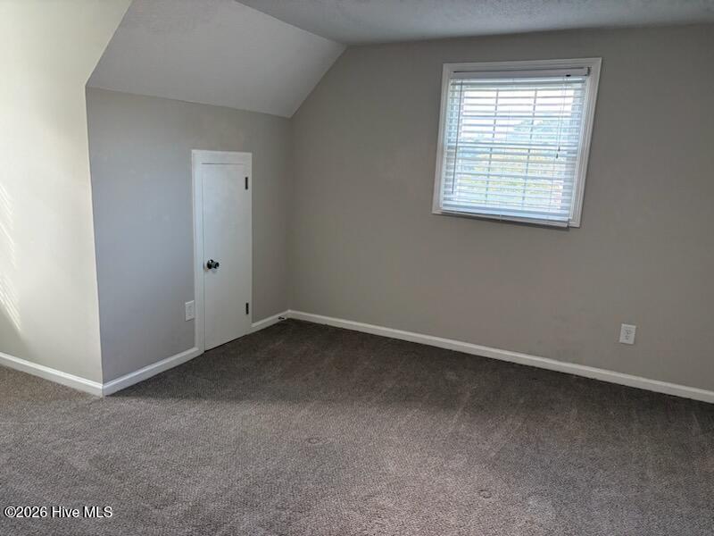 300 Westfield Drive Property Photo 18