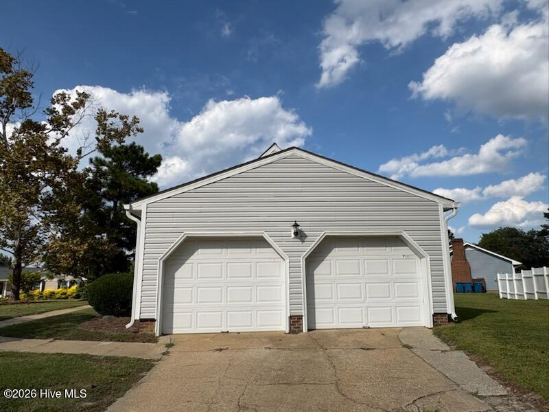 300 Westfield Drive Property Photo 20