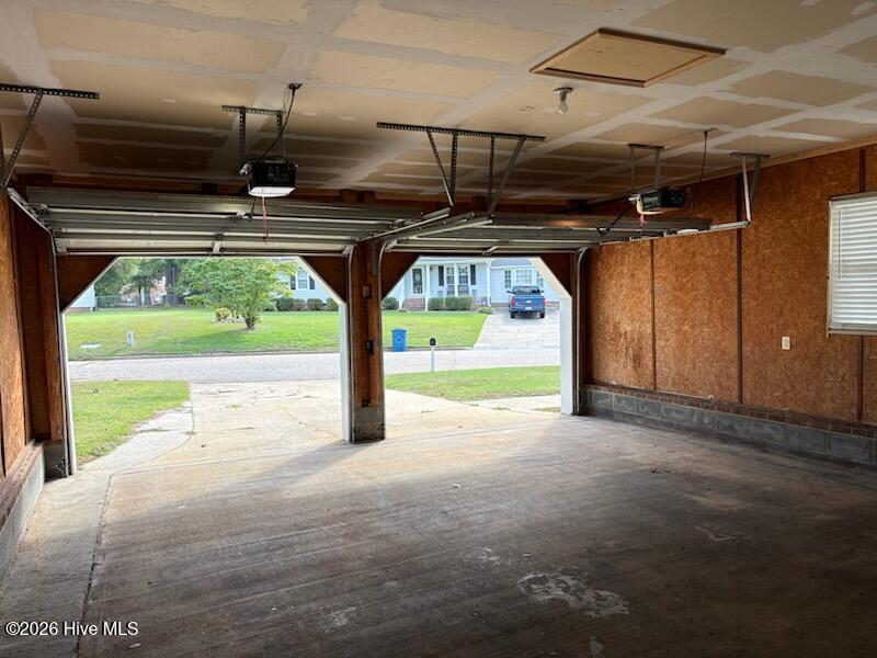 300 Westfield Drive Property Photo 24