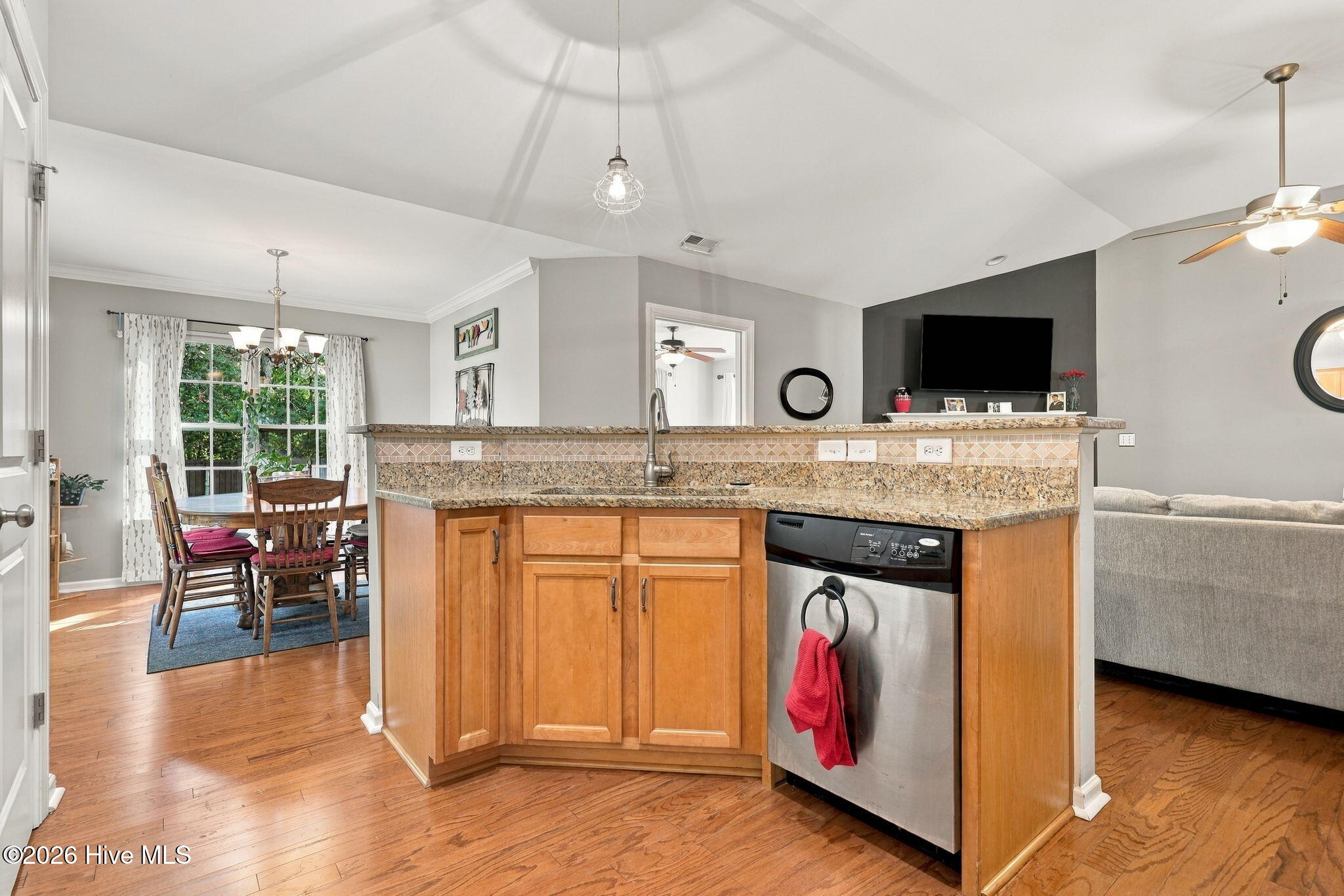 613 Rockland Drive Property Photo 14