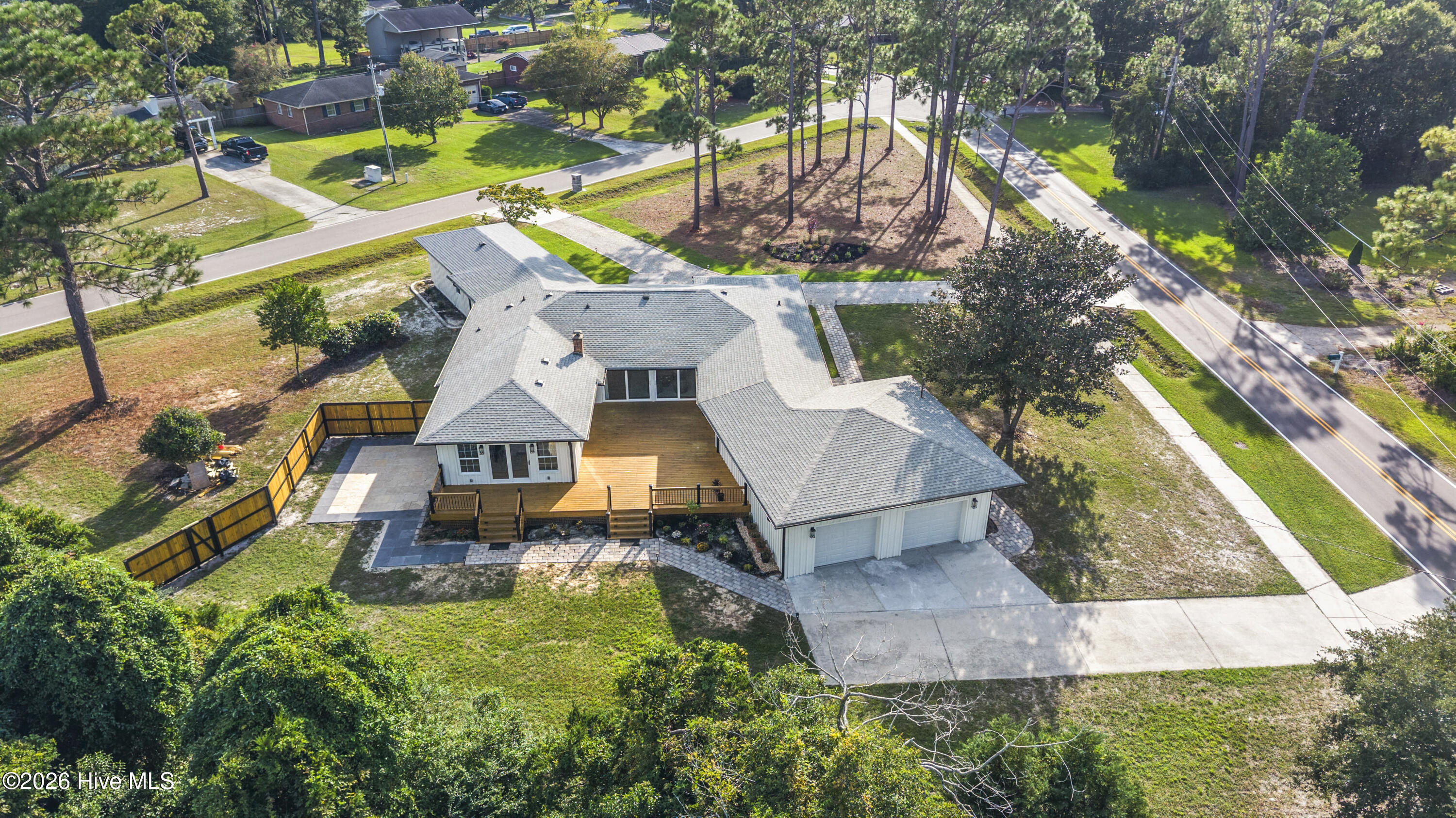 701 Pine Valley Drive Property Photo 4