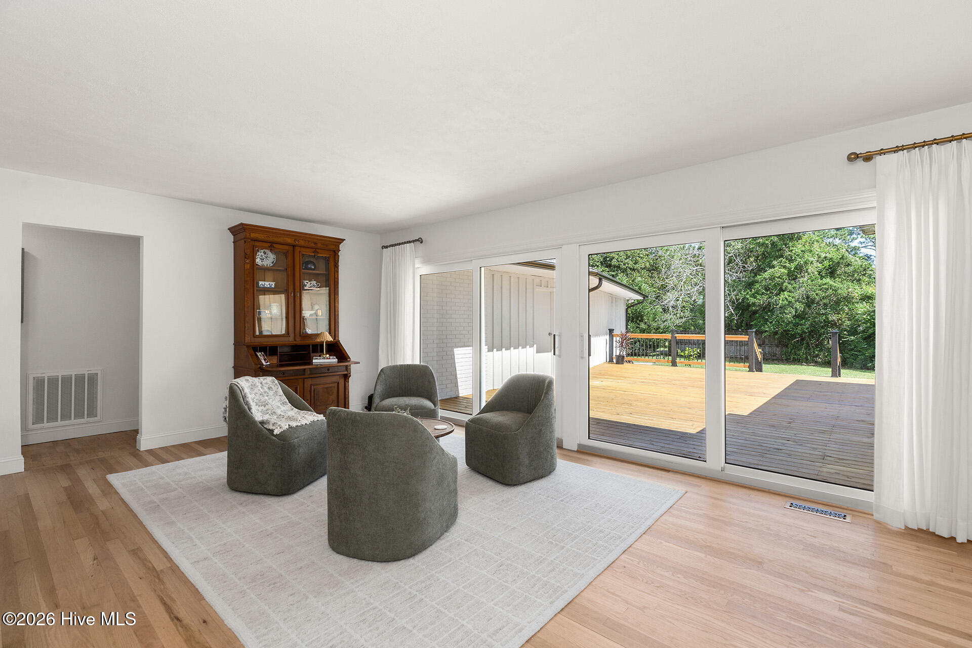 701 Pine Valley Drive Property Photo 16