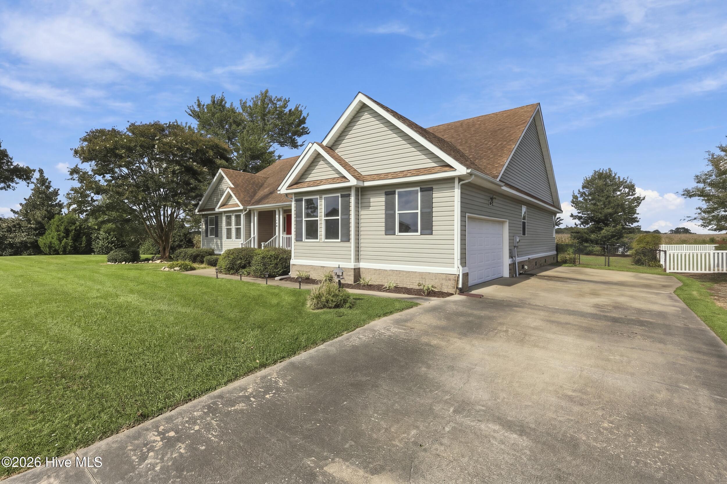 124 Camden Avenue Property Photo 4
