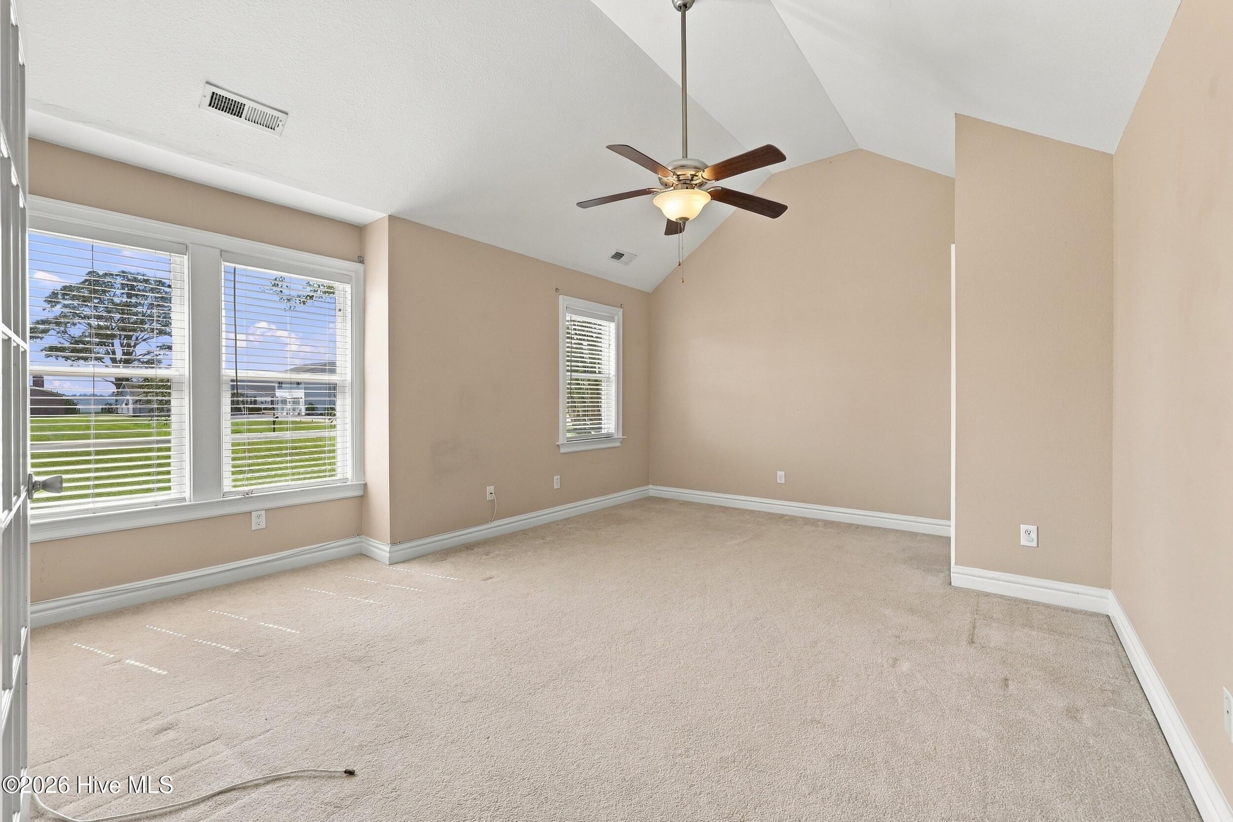 124 Camden Avenue Property Photo 14