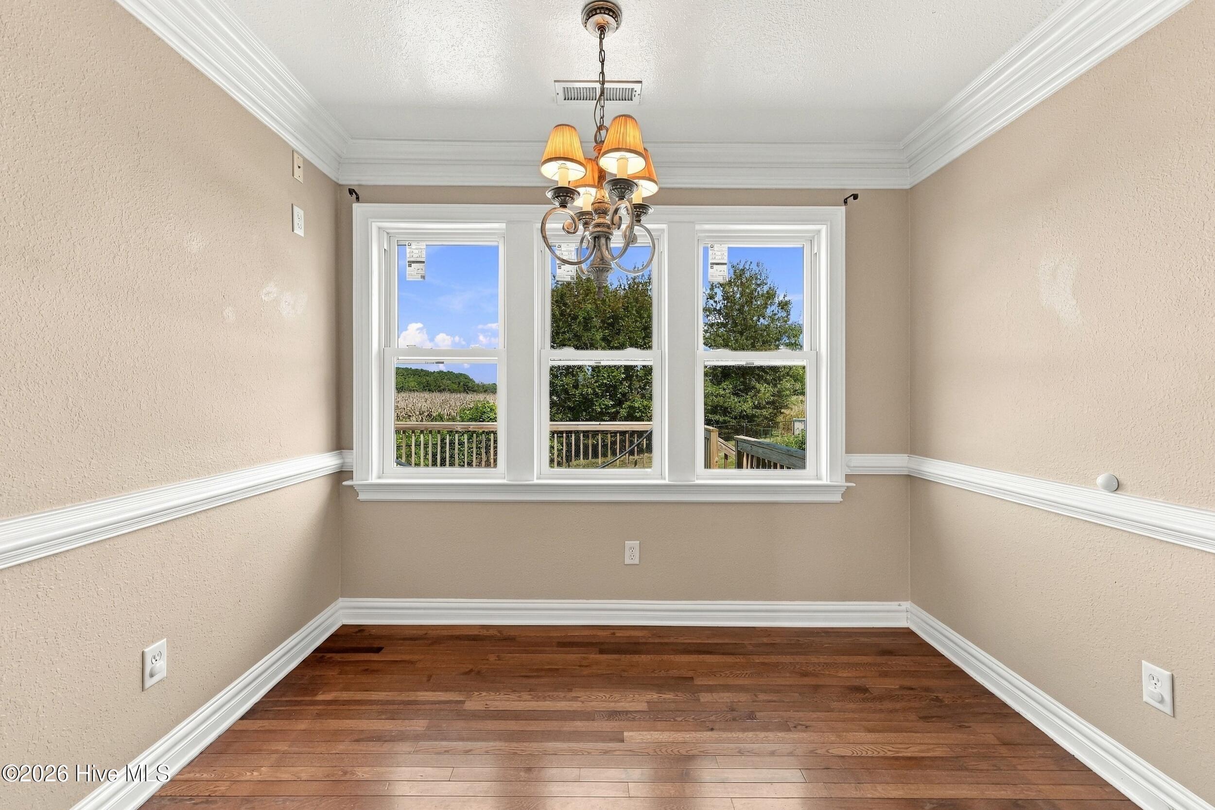 124 Camden Avenue Property Photo 23