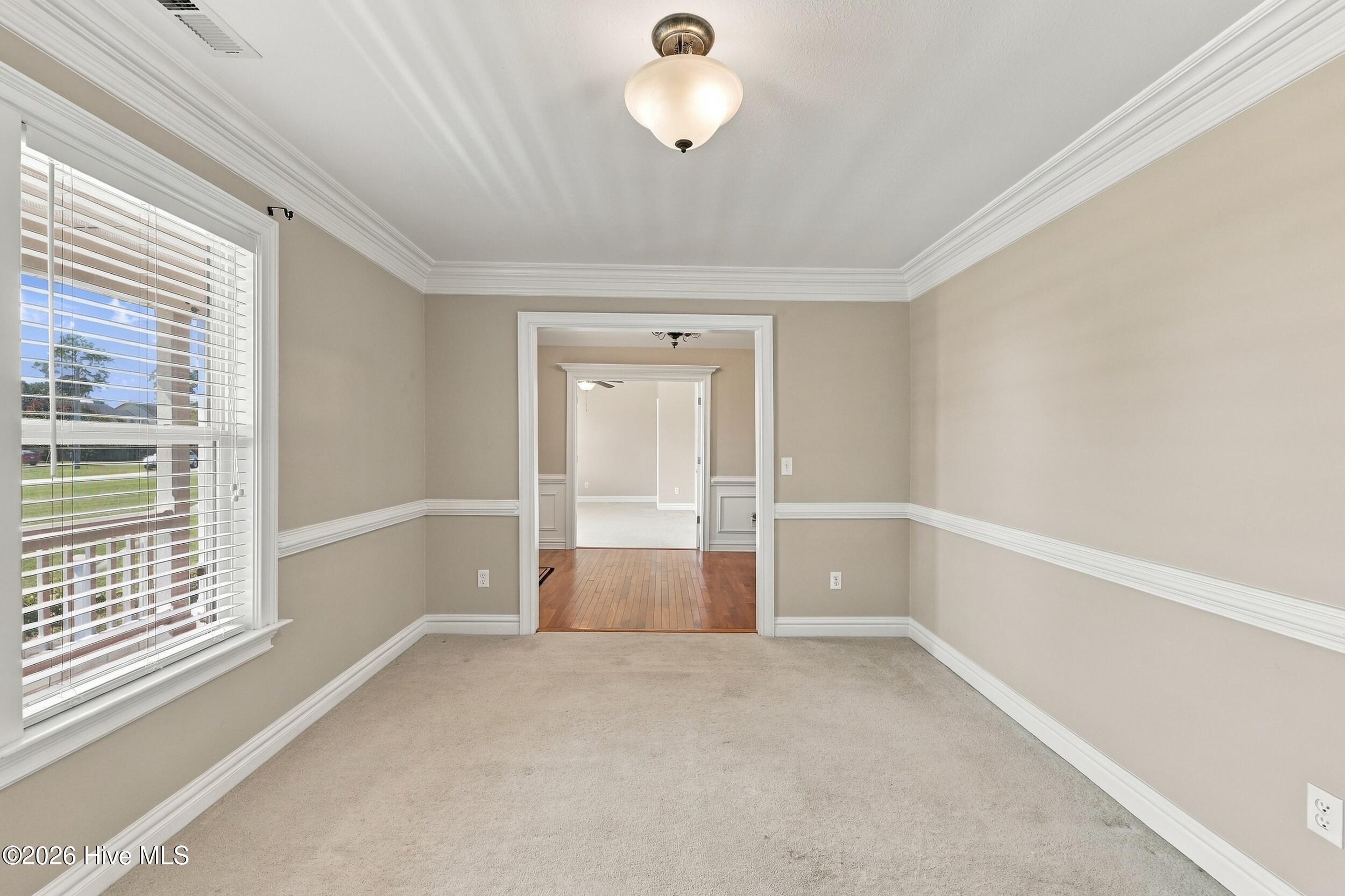 124 Camden Avenue Property Photo 29