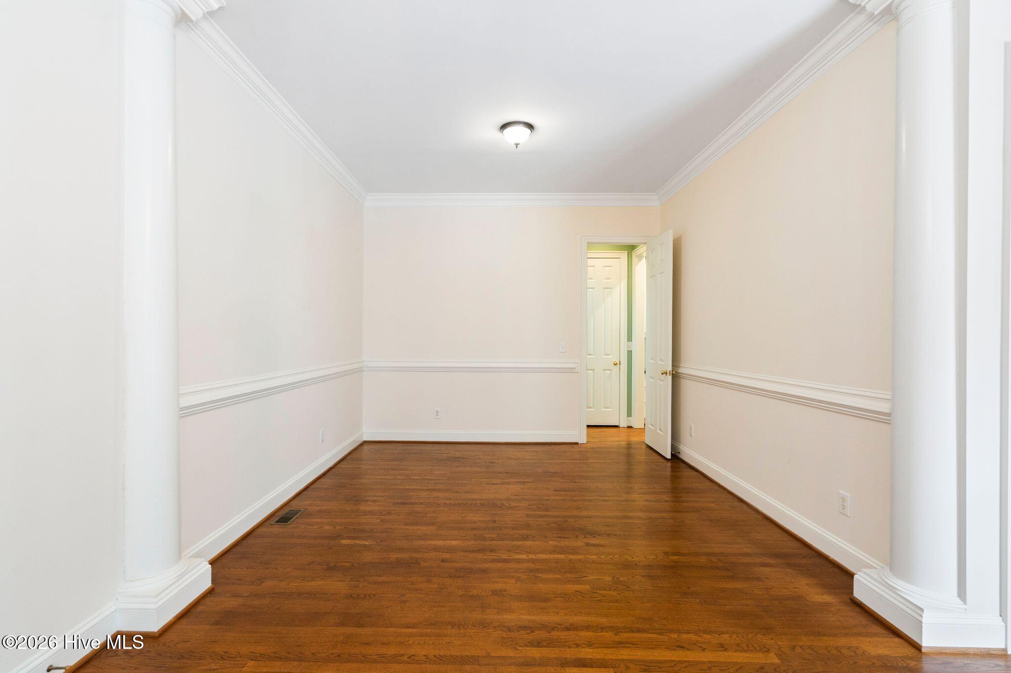 1109 Congressional Lane Property Photo 28