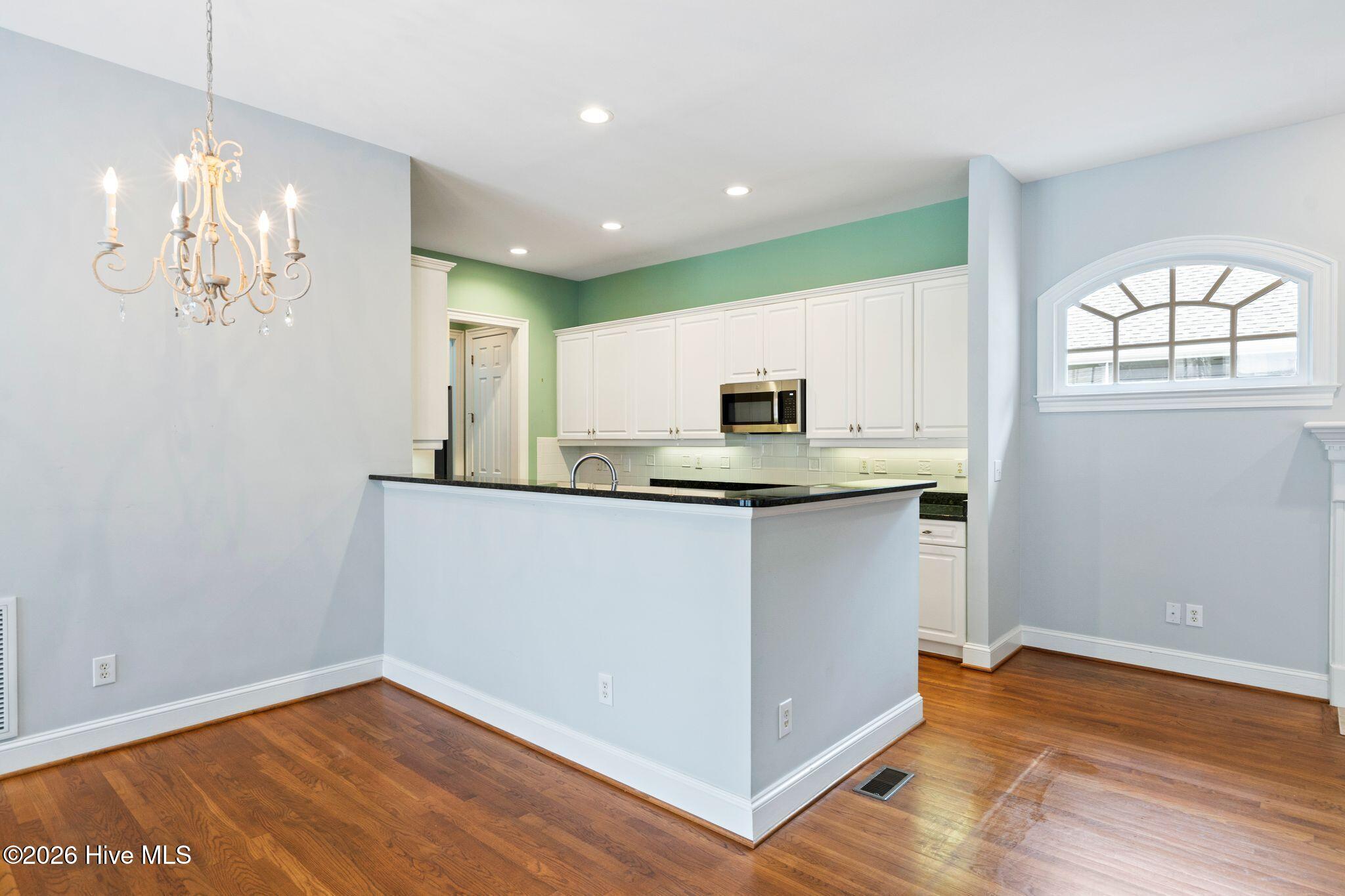 1109 Congressional Lane Property Photo 35