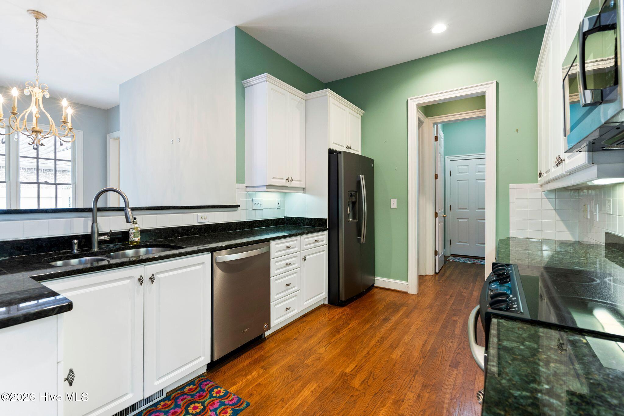 1109 Congressional Lane Property Photo 41