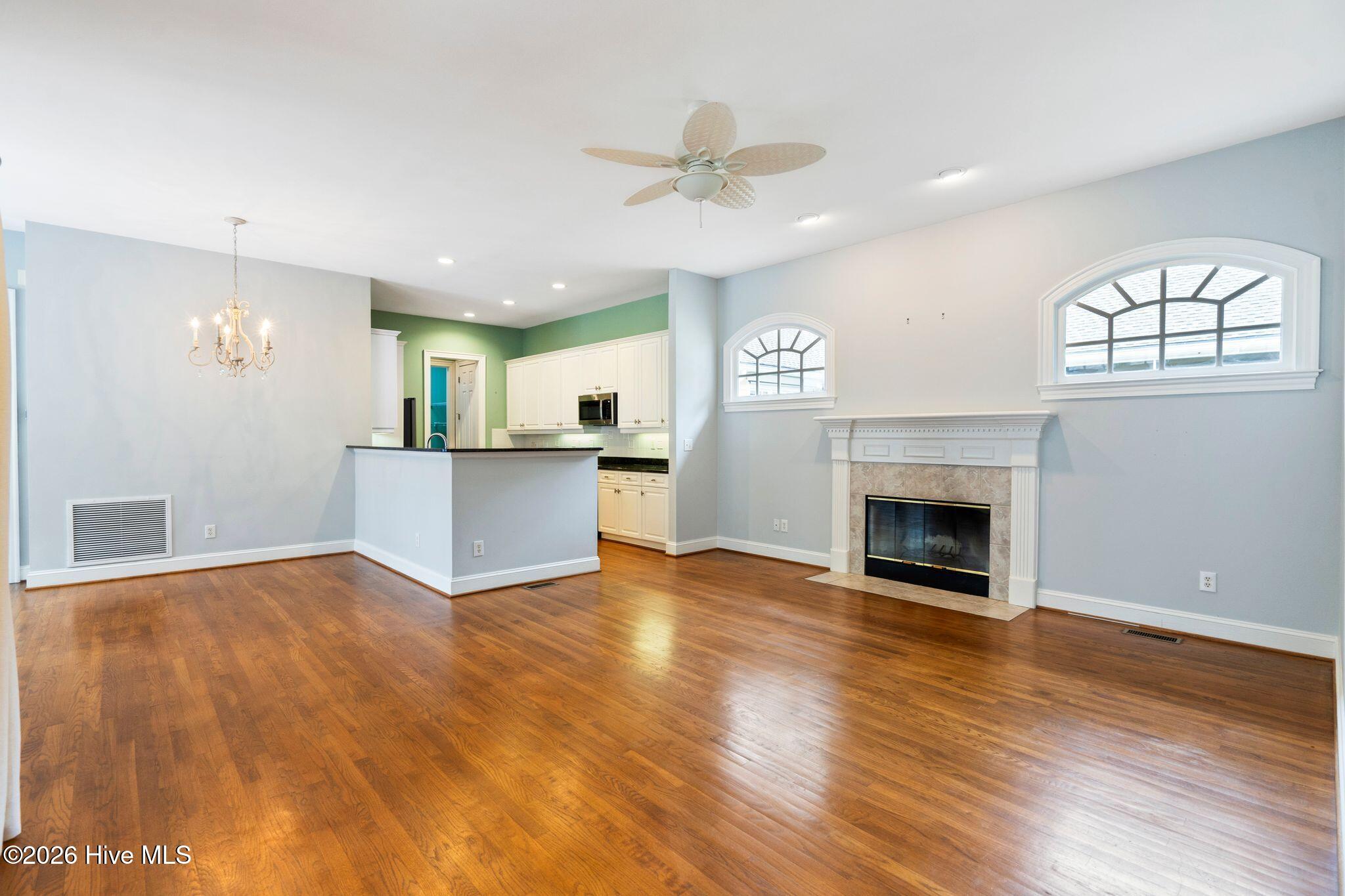 1109 Congressional Lane Property Photo 44