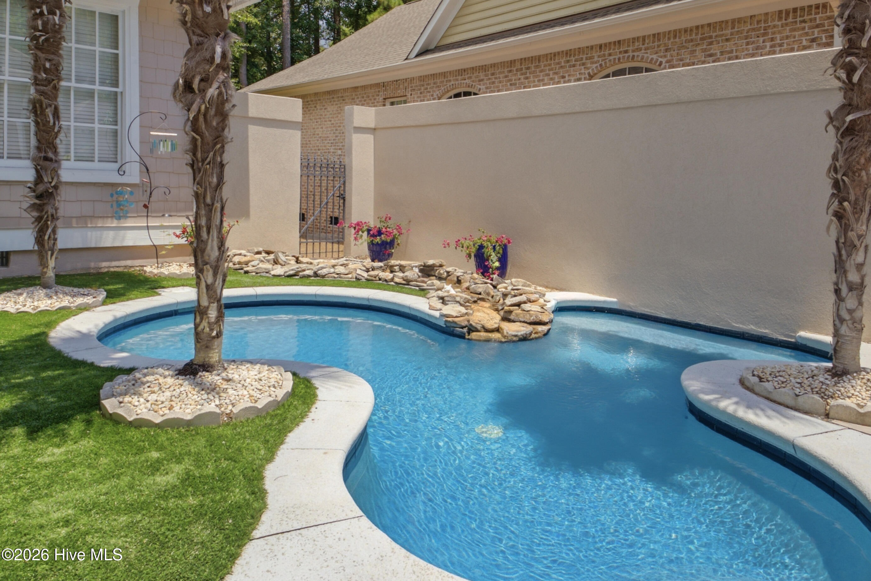 1109 Congressional Lane Property Photo 47