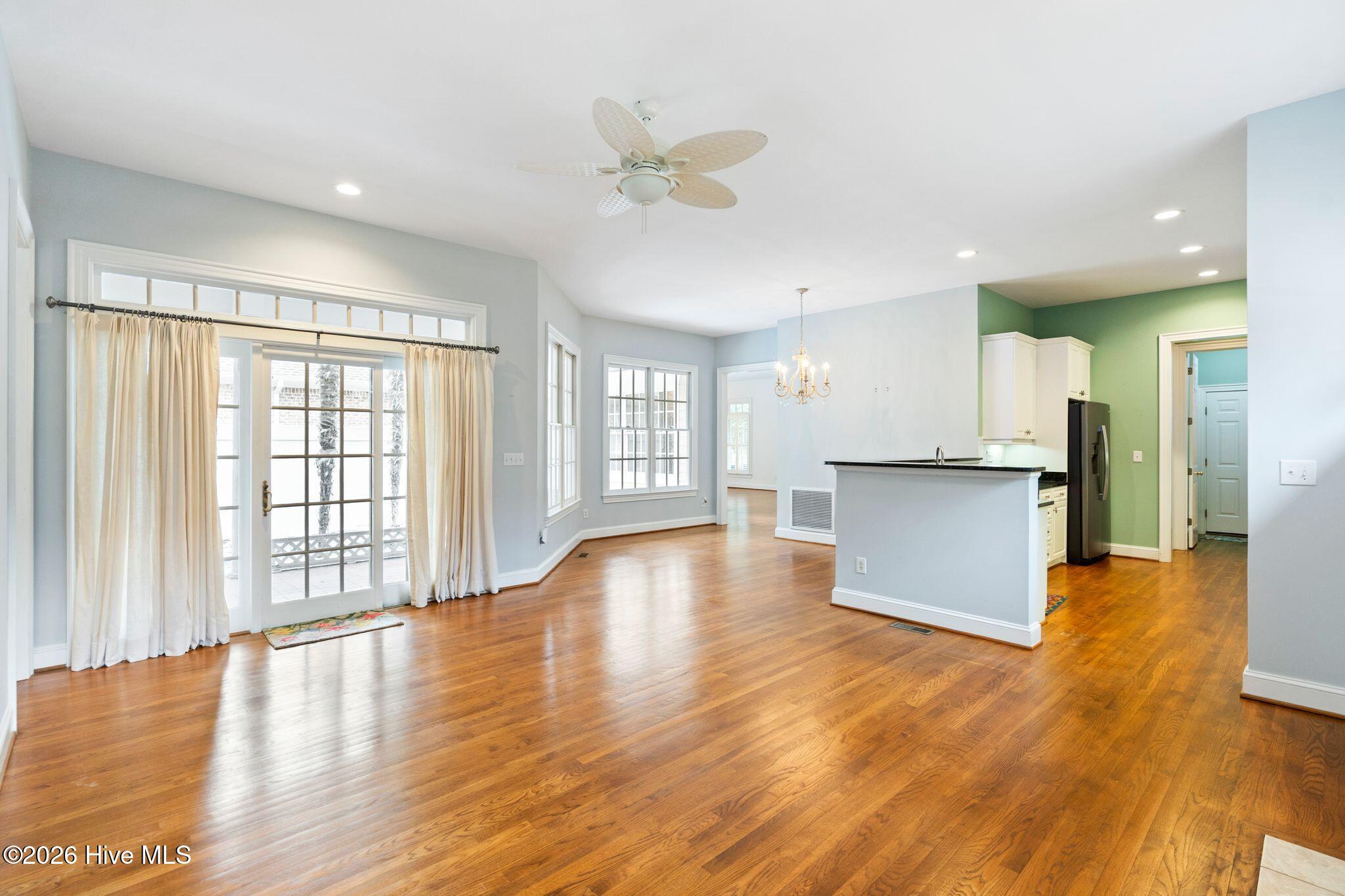 1109 Congressional Lane Property Photo 49