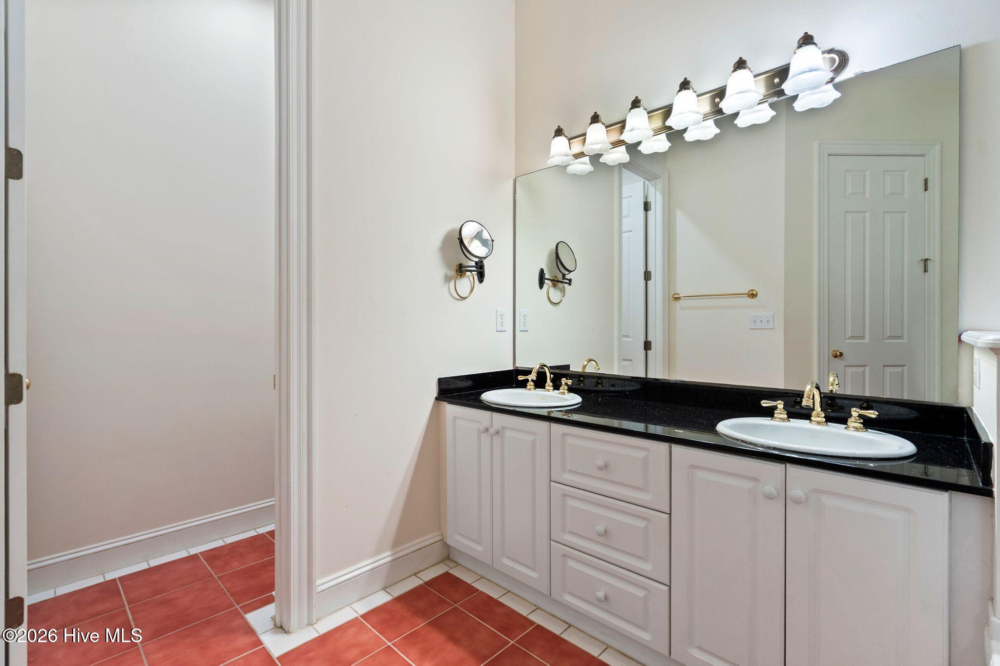 1109 Congressional Lane Property Photo 61