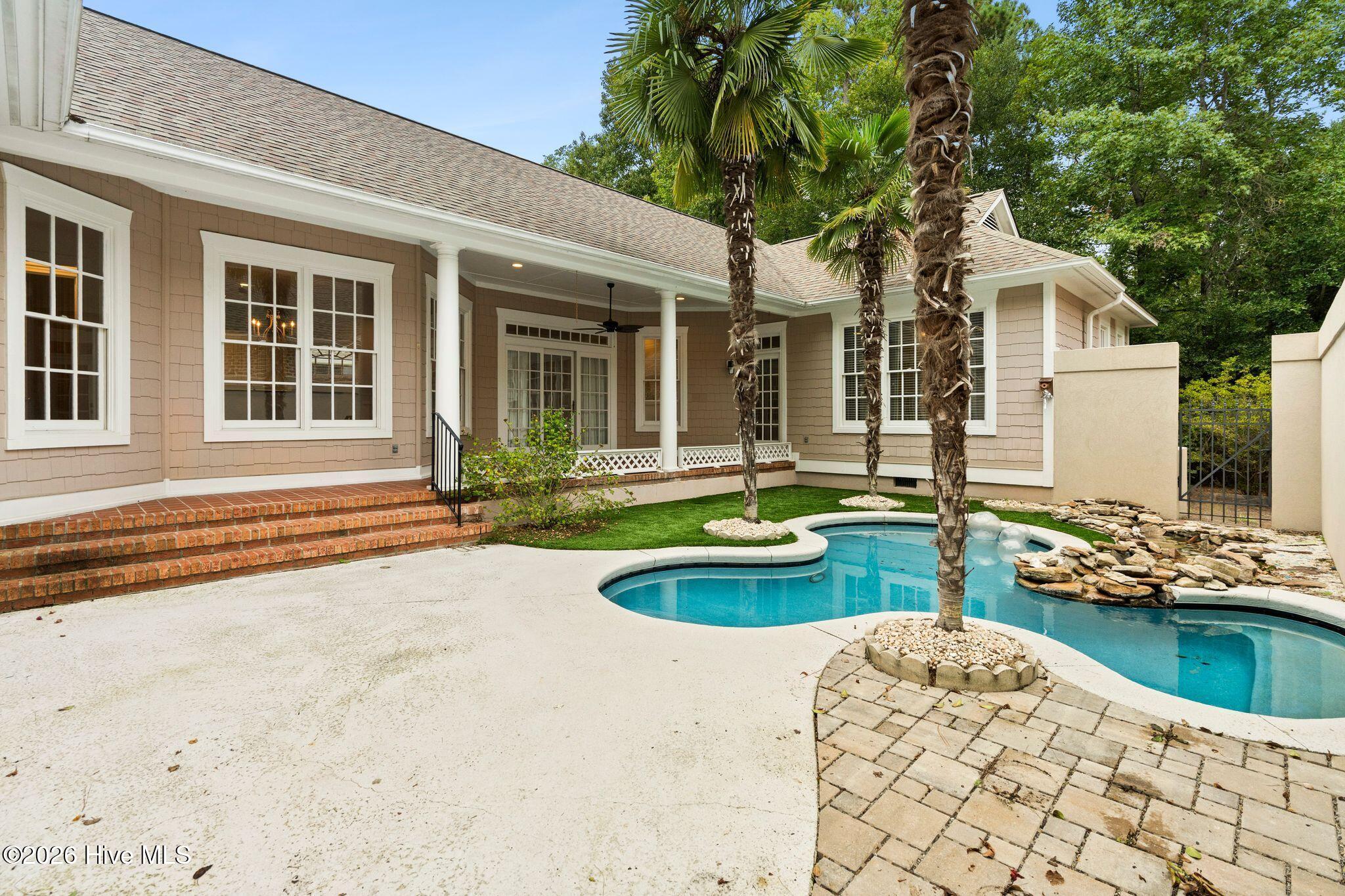 1109 Congressional Lane Property Photo 73