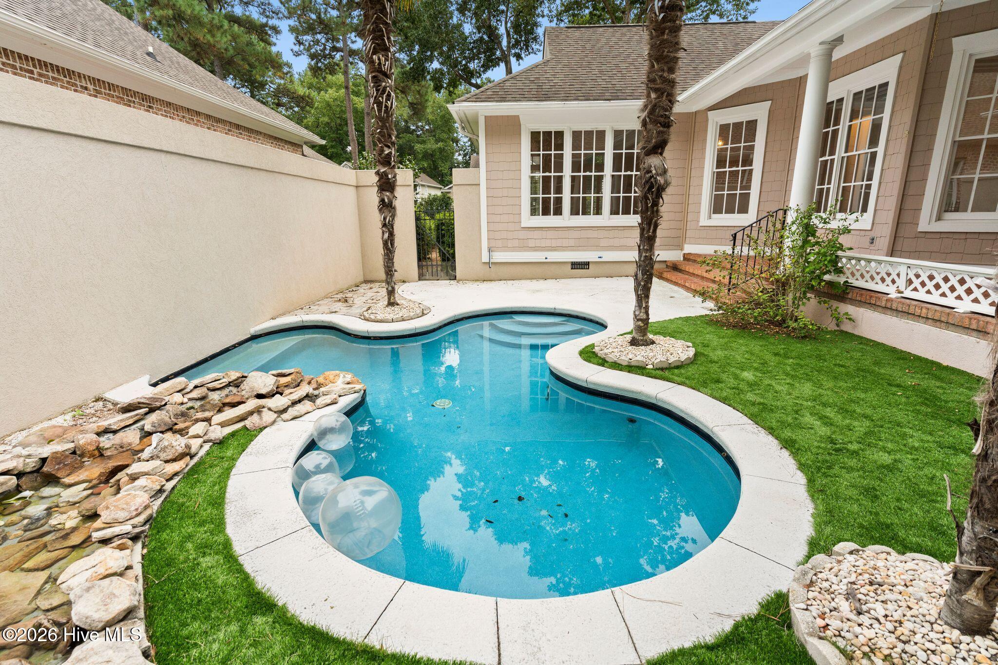 1109 Congressional Lane Property Photo 79