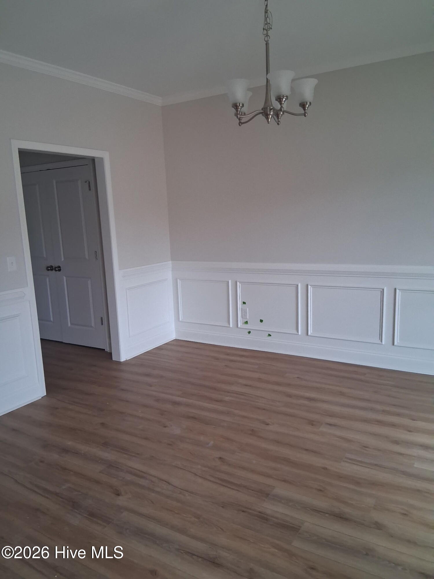 342 Amersham Way Property Photo 5