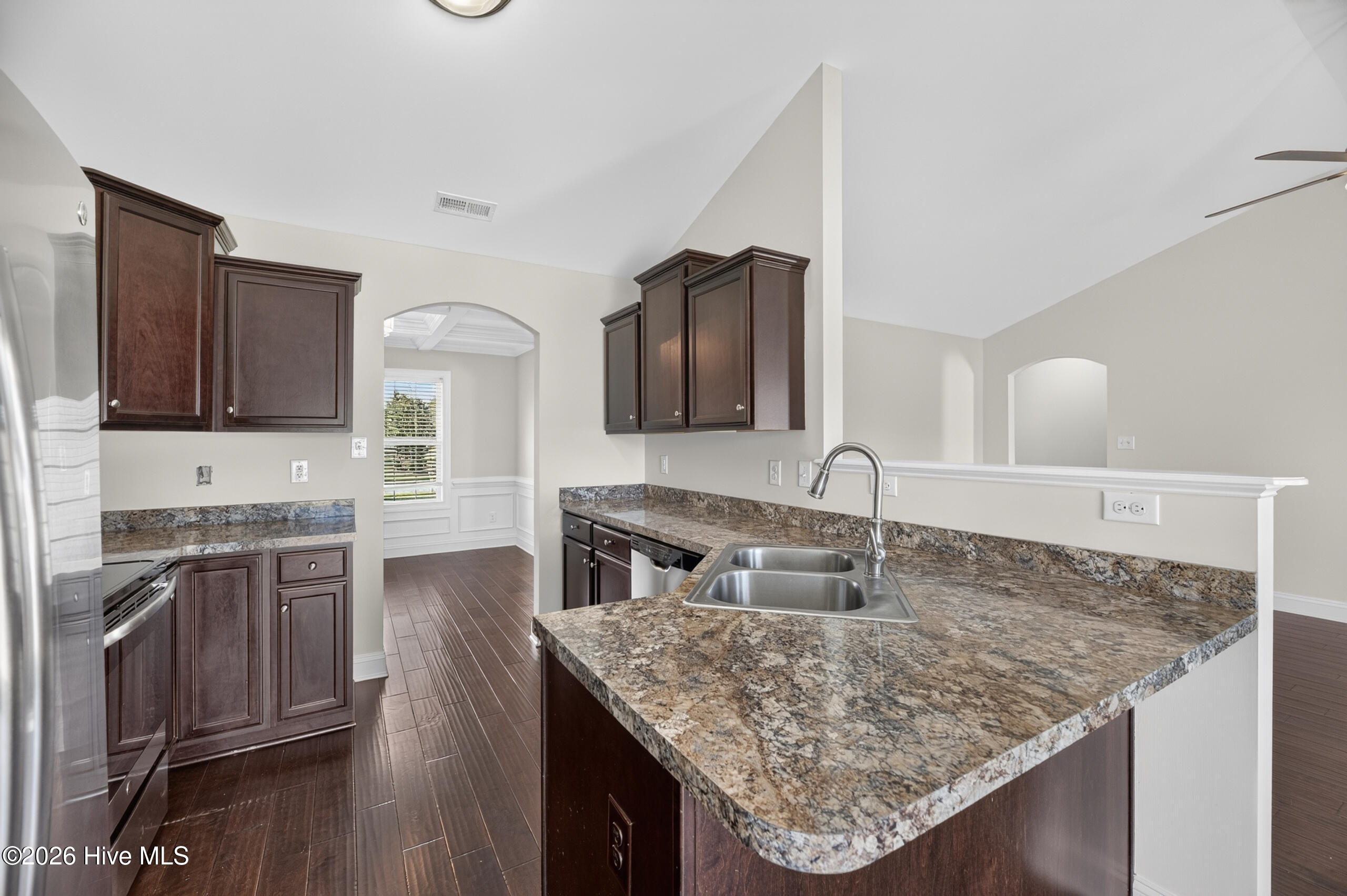 425 Meadowlark Drive Property Photo 8
