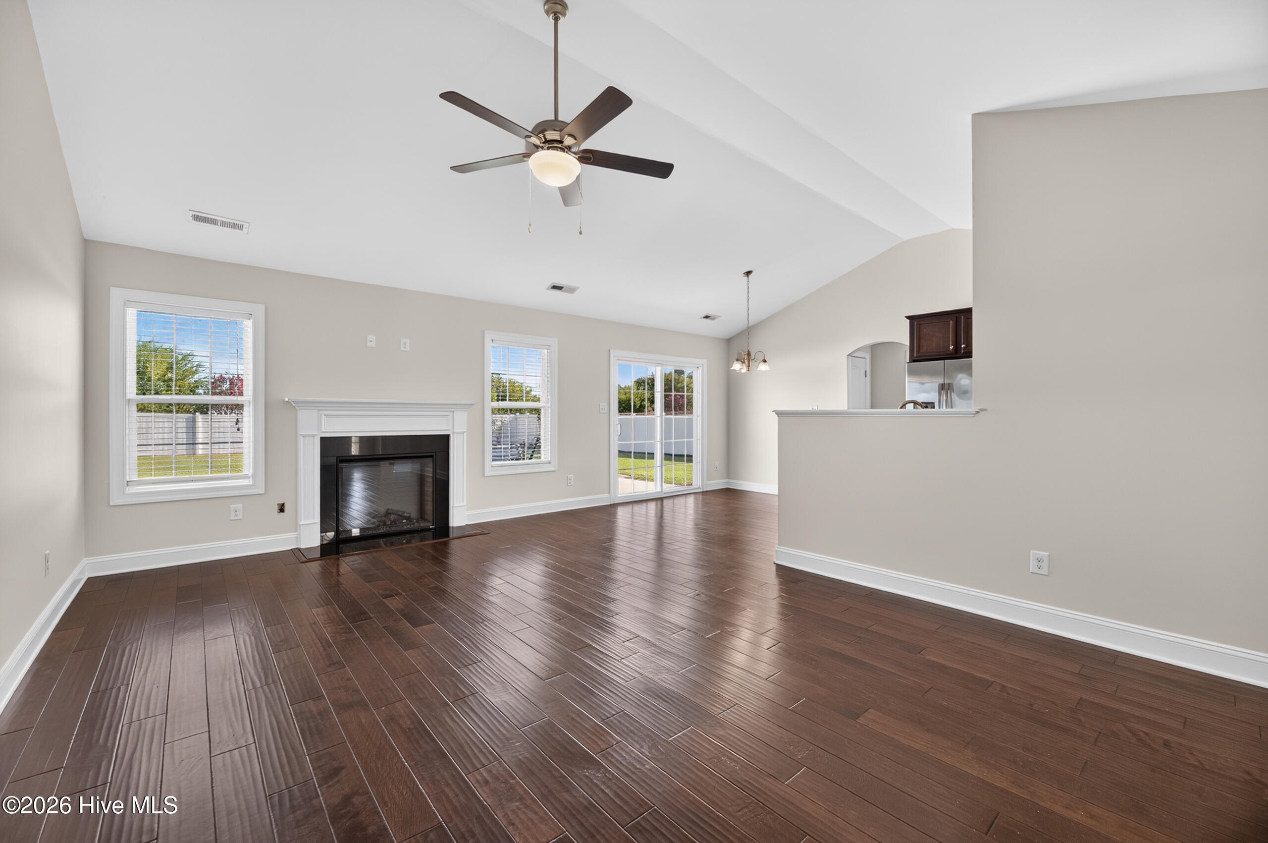 425 Meadowlark Drive Property Photo 14