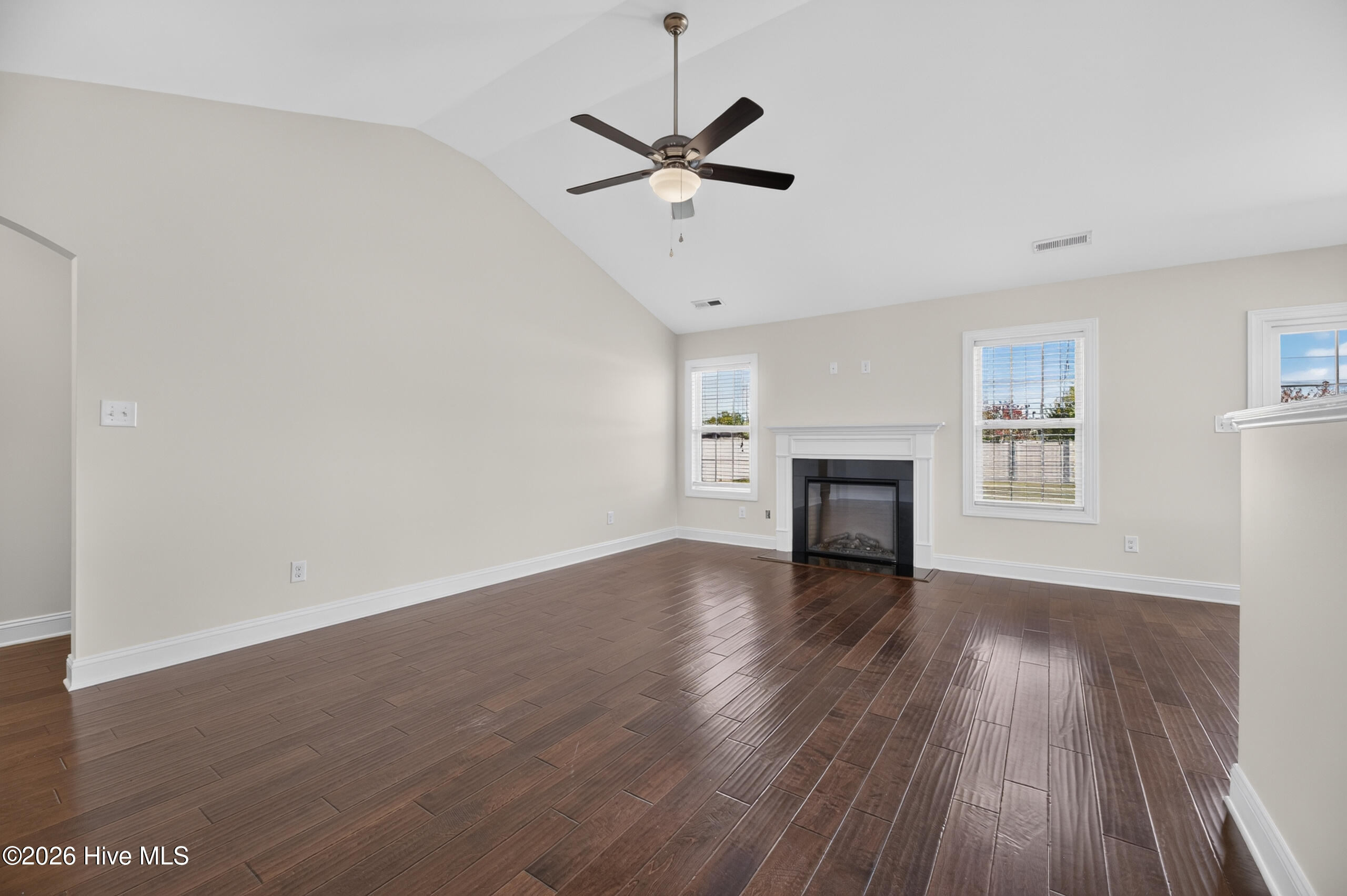 425 Meadowlark Drive Property Photo 15