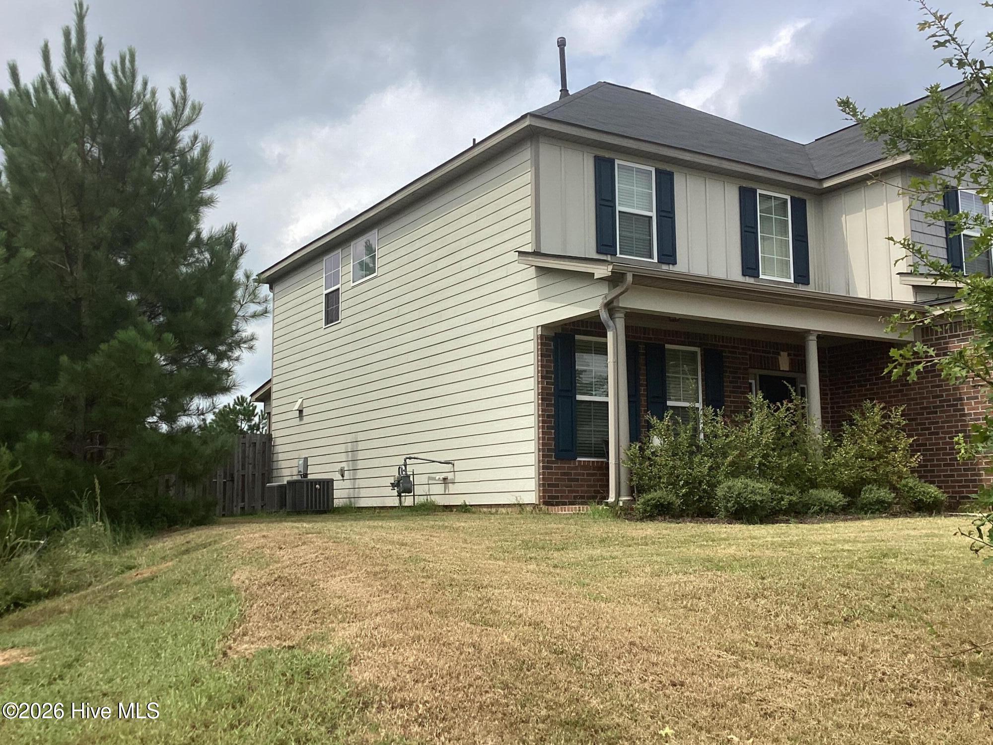 2334 Bundoran Drive Property Photo 4