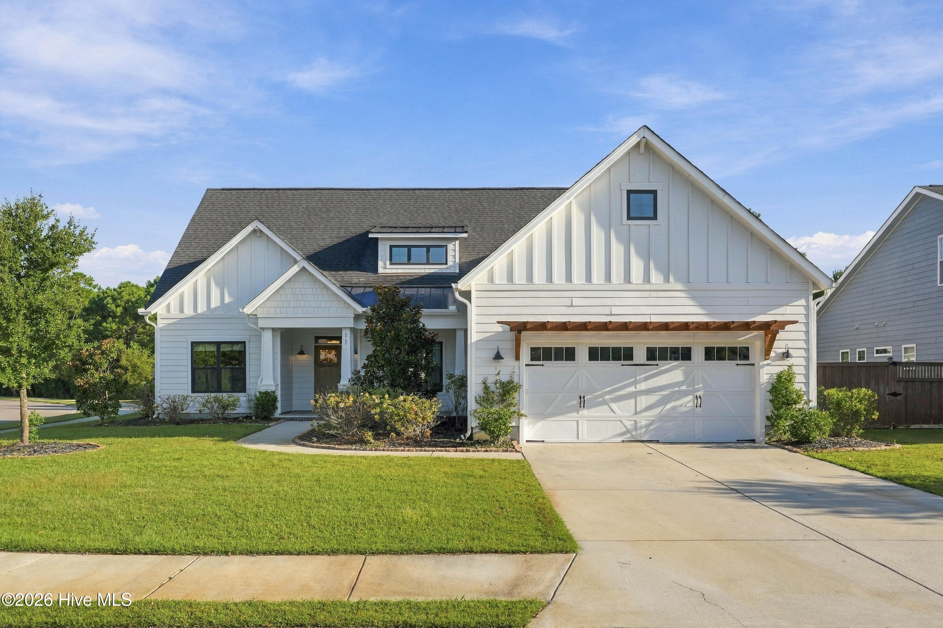 11 Lemongrass Court Property Photo 1