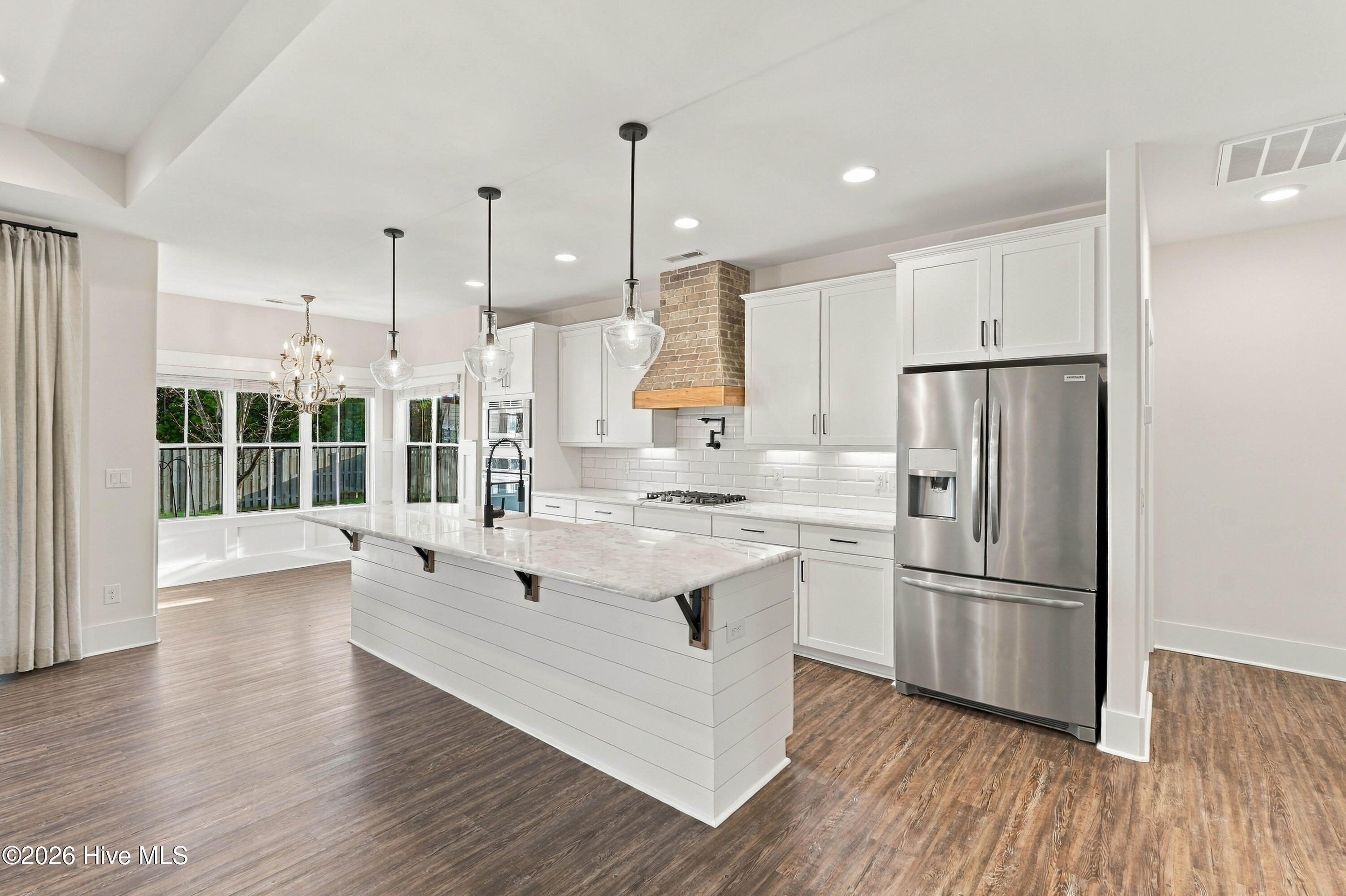 11 Lemongrass Court Property Photo 16