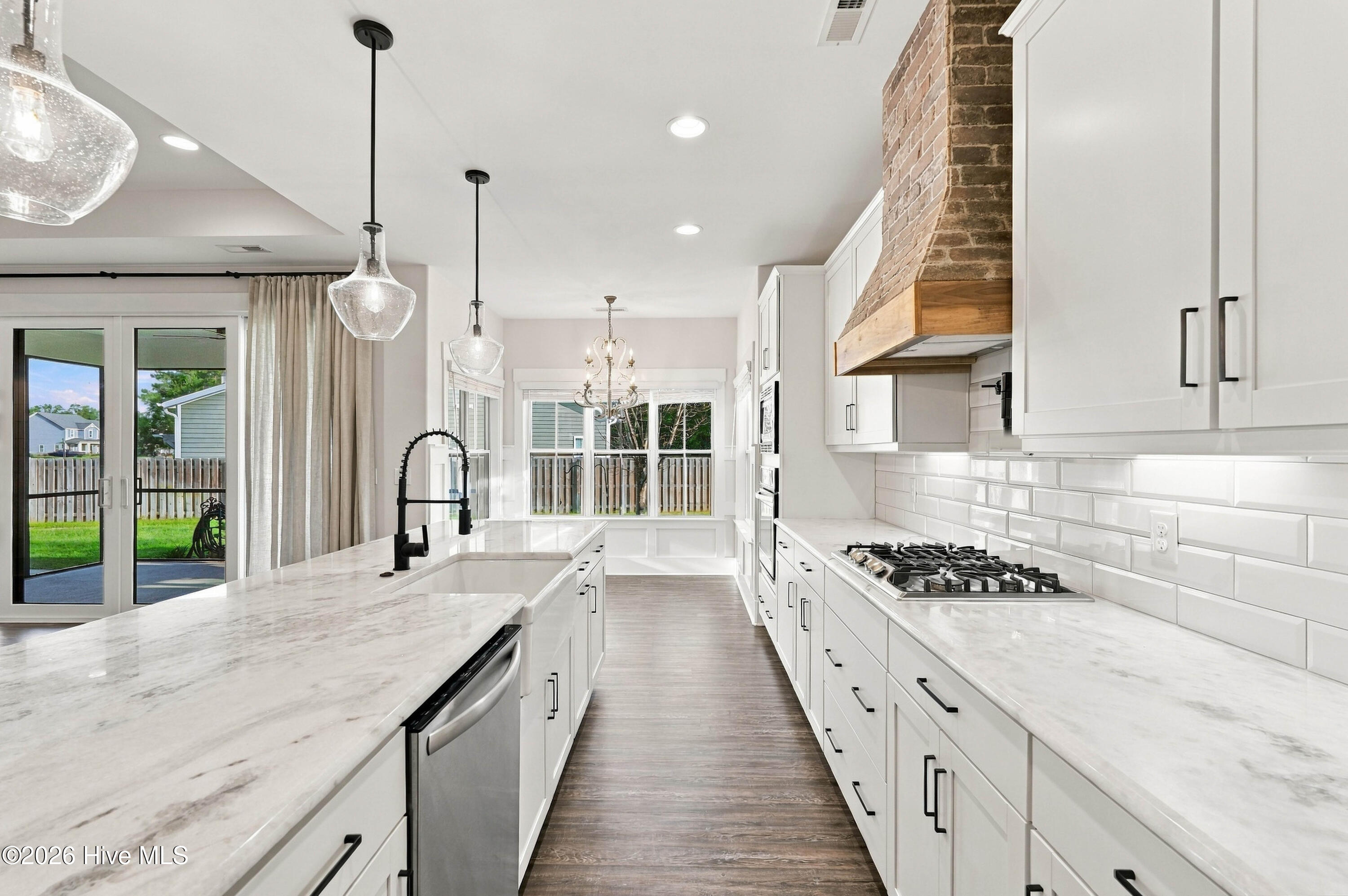 11 Lemongrass Court Property Photo 18