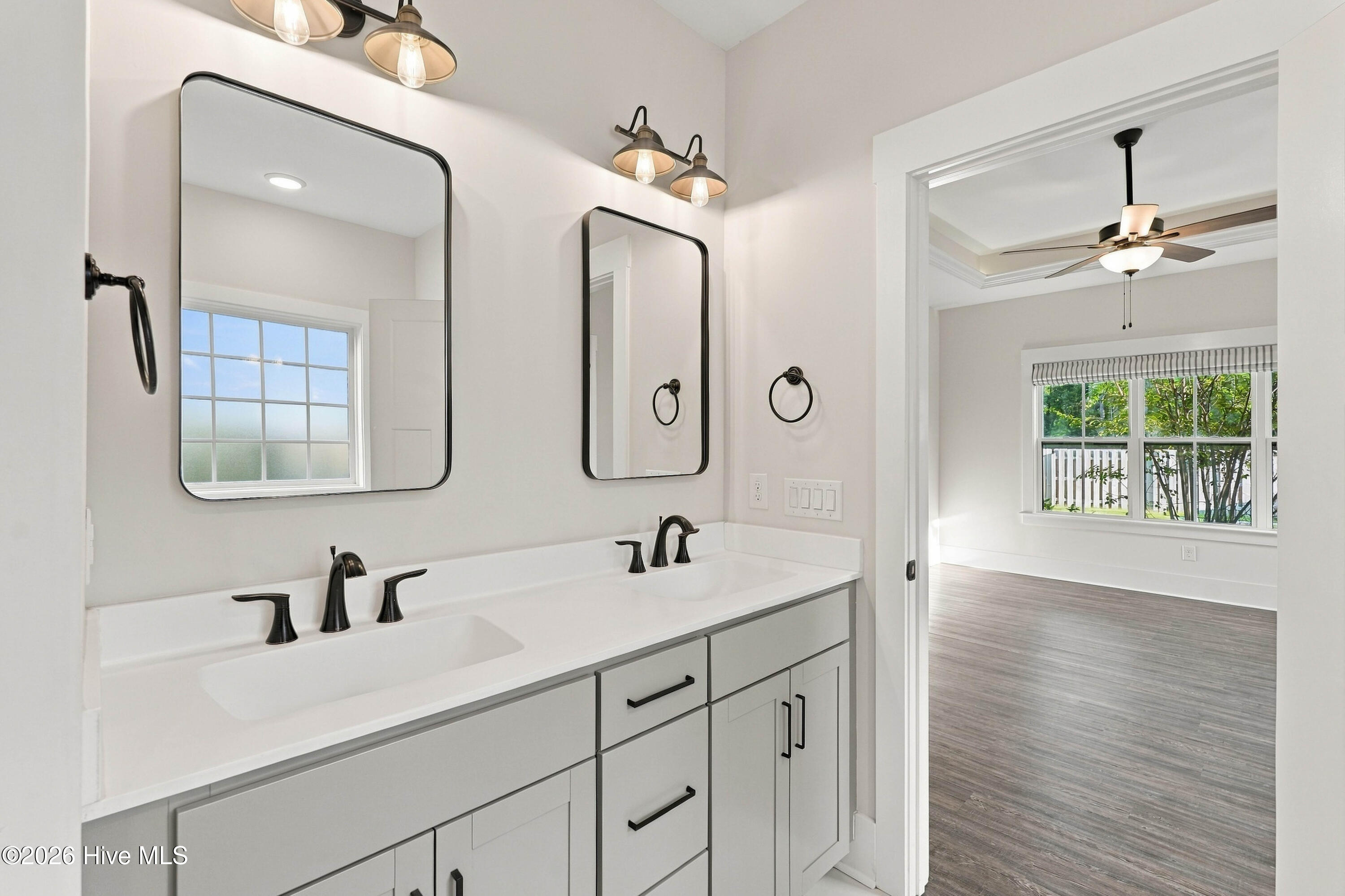 11 Lemongrass Court Property Photo 33