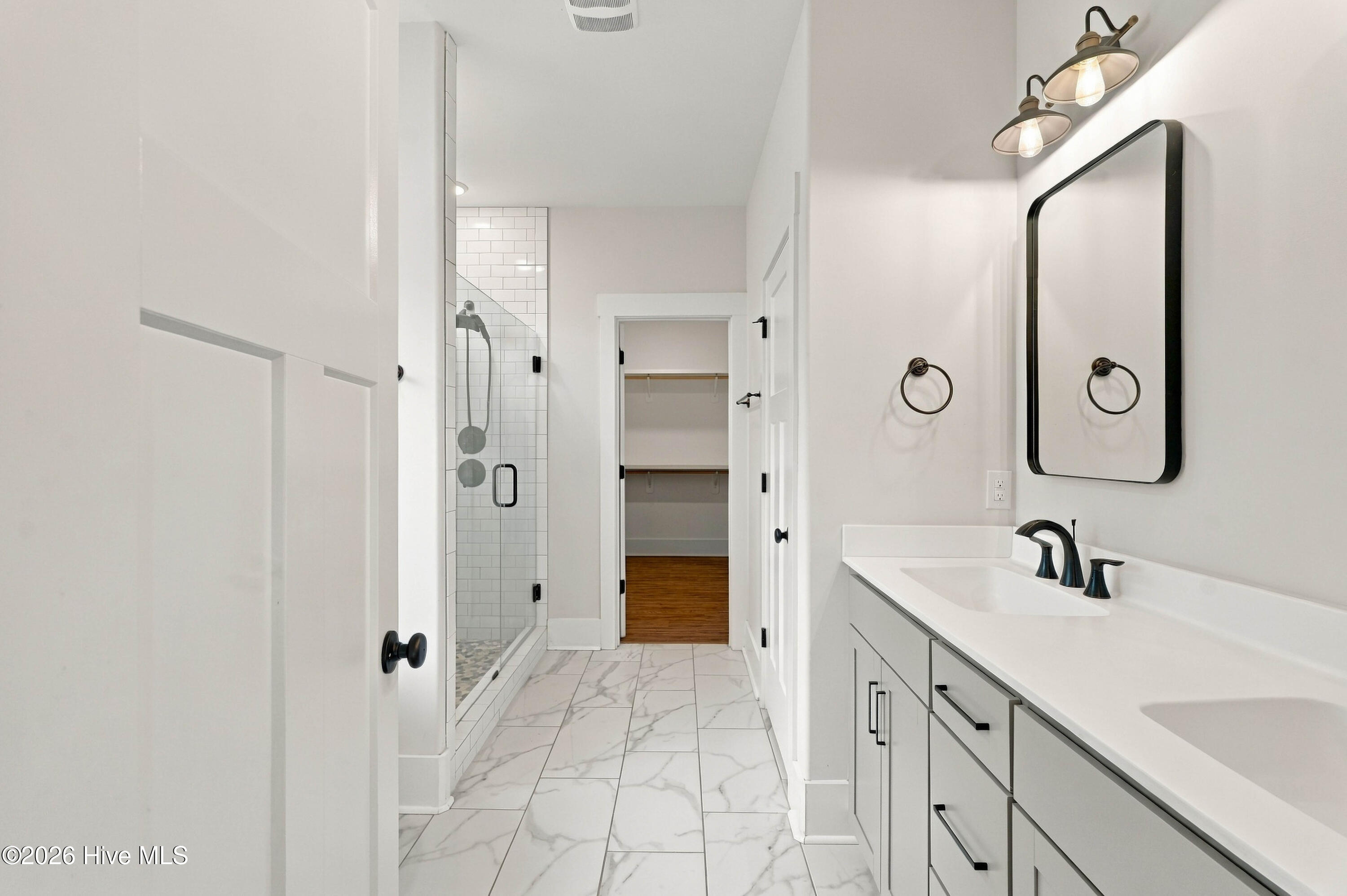 11 Lemongrass Court Property Photo 35