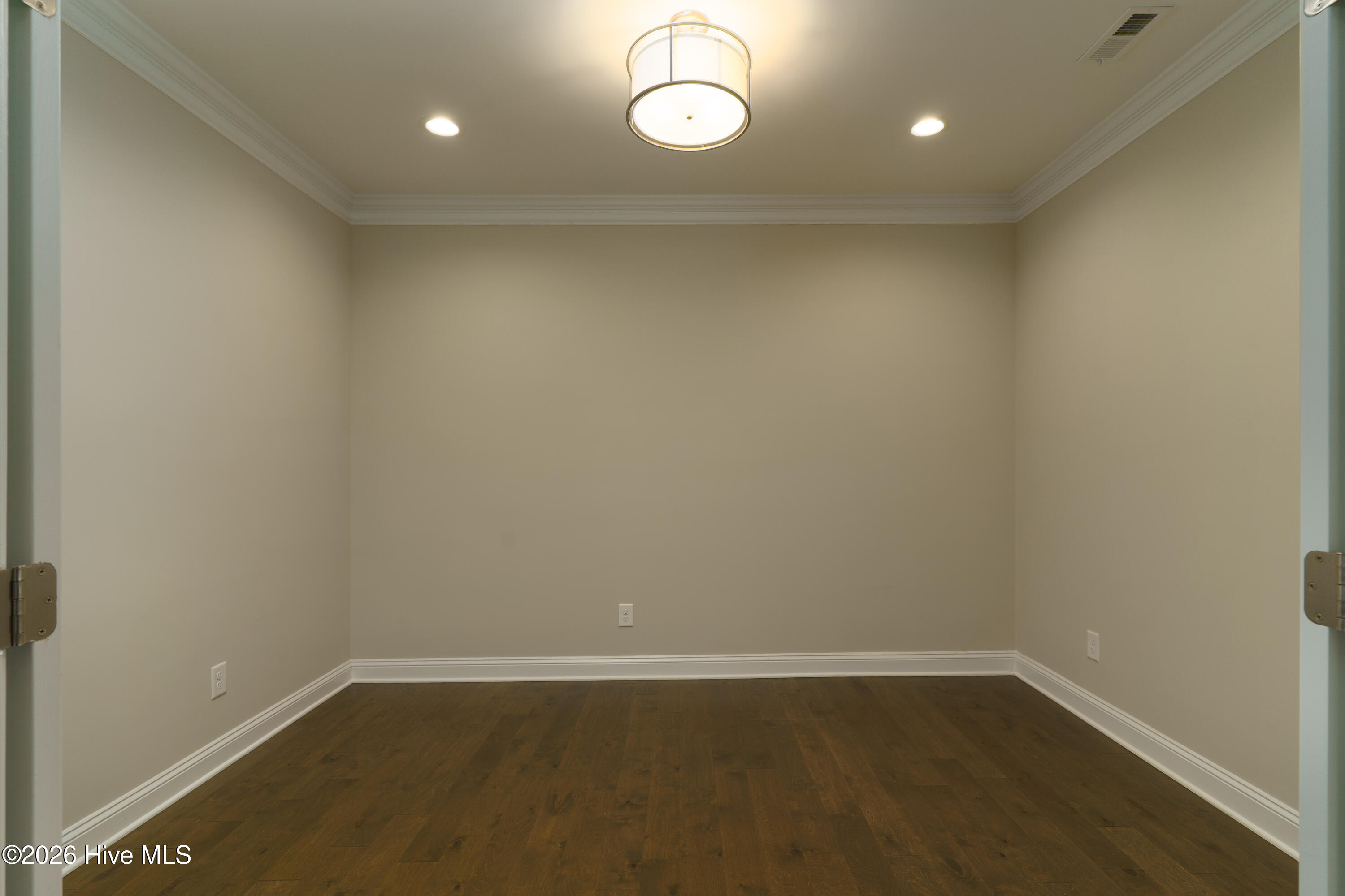 311 Pine Laurel Drive Property Photo 6