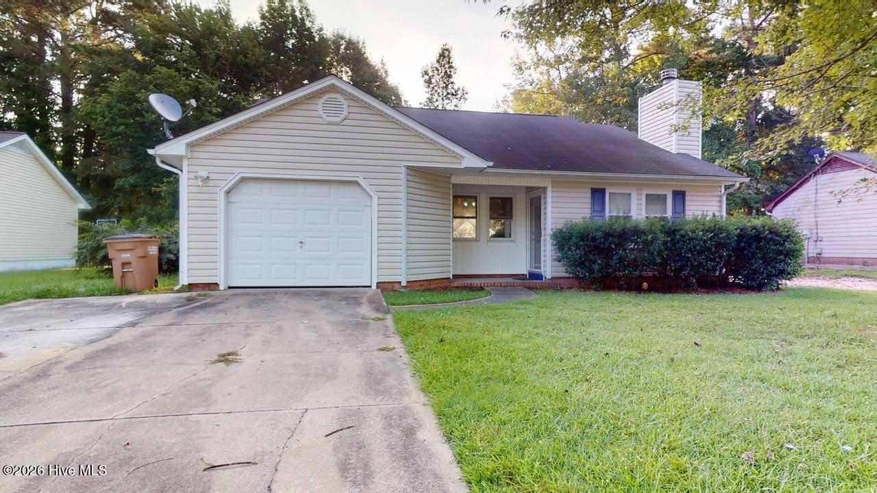 105 Spring Drive Property Photo 3