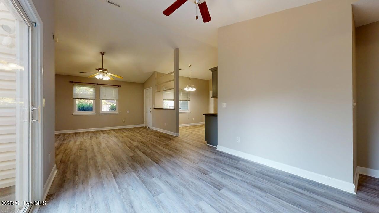 105 Spring Drive Property Photo 15