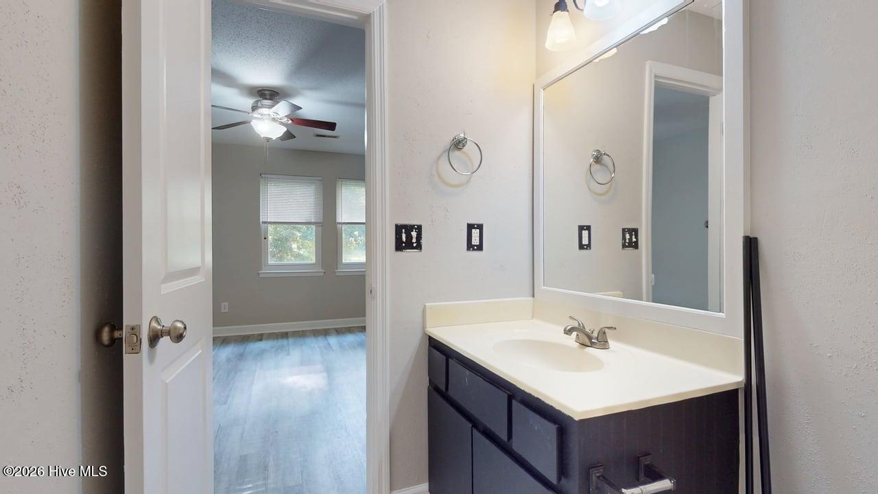 105 Spring Drive Property Photo 21