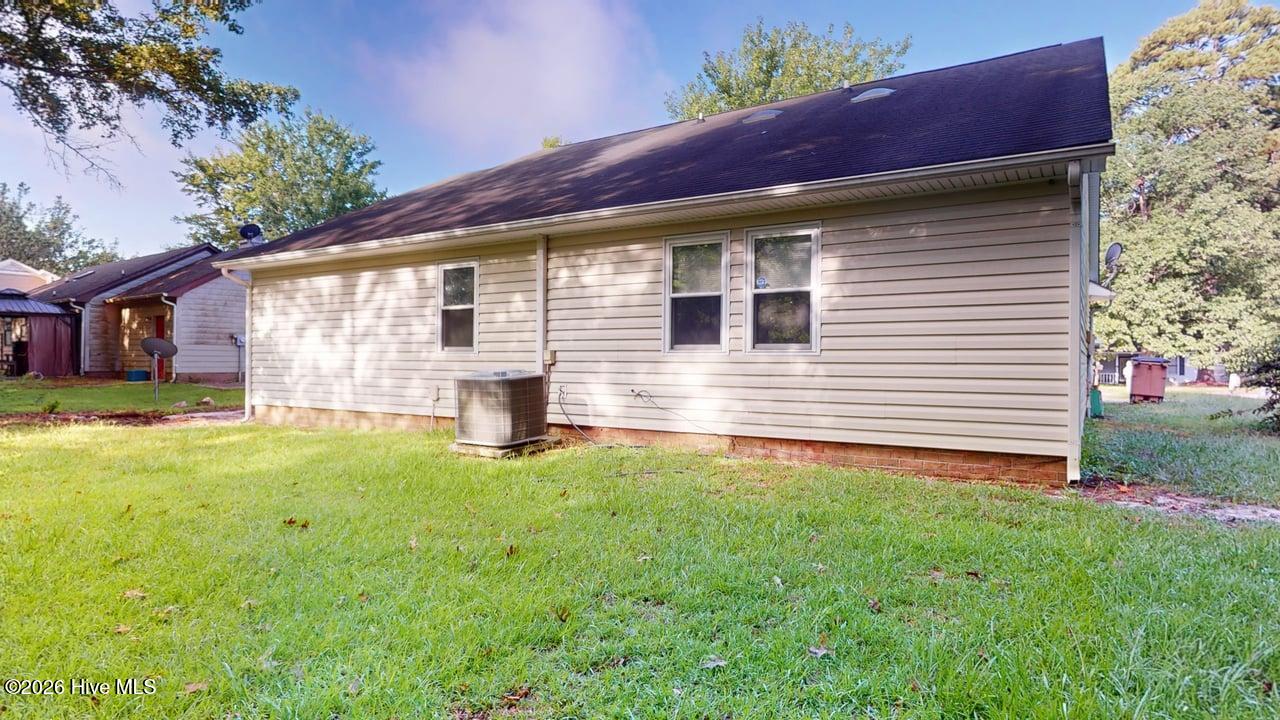 105 Spring Drive Property Photo 33