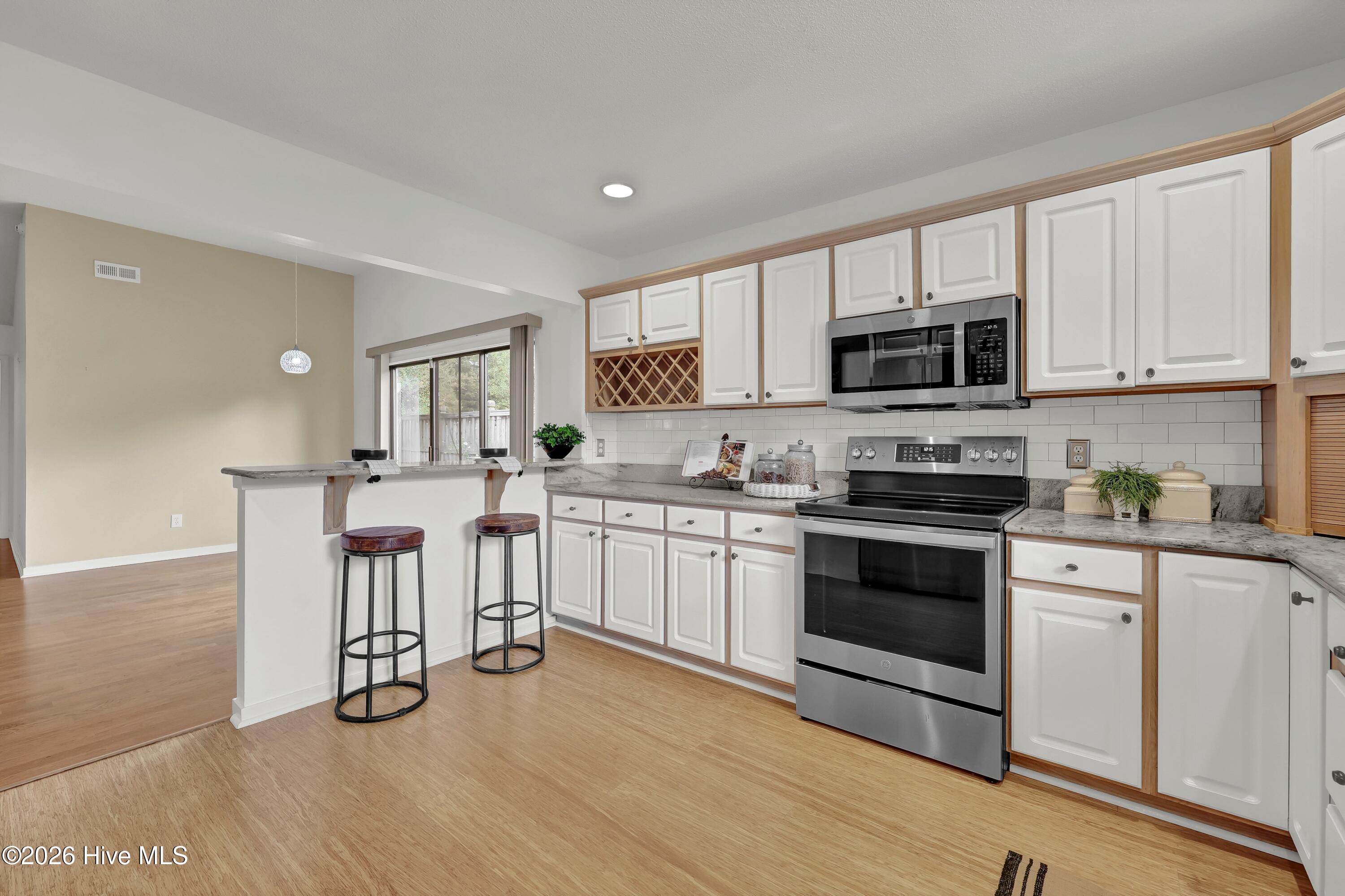 7213 Islamerta Place Property Photo 7